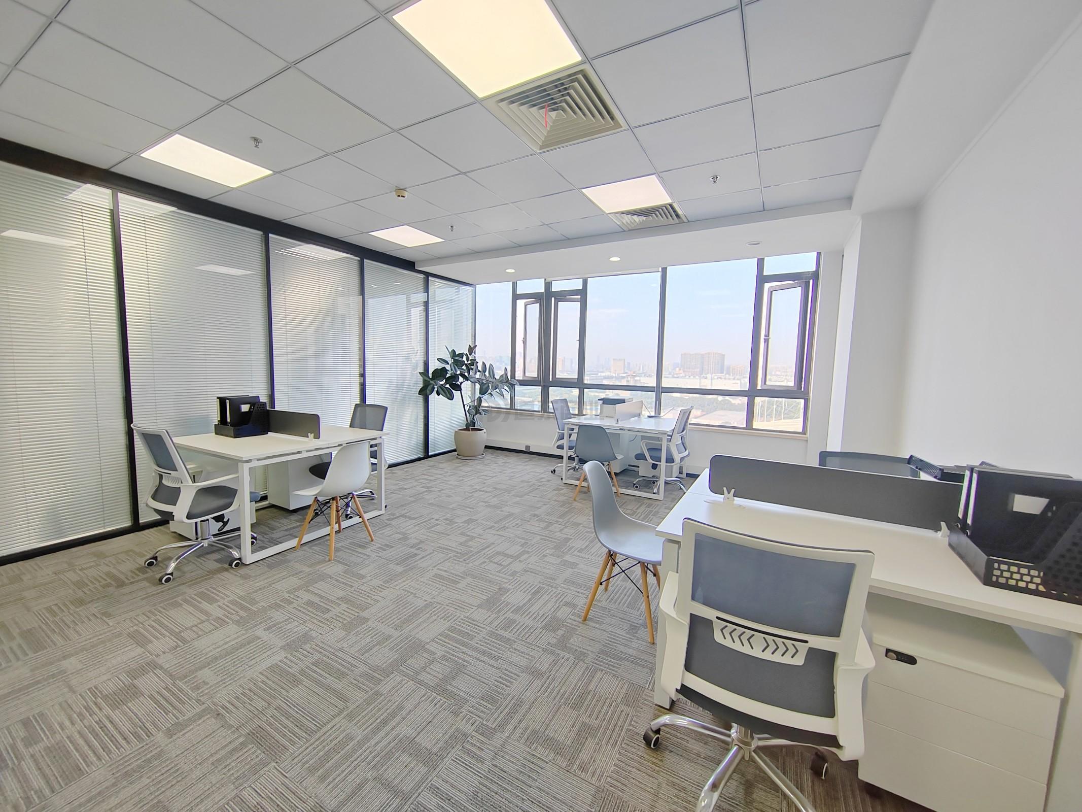 第一上海逸林大厦面积95平