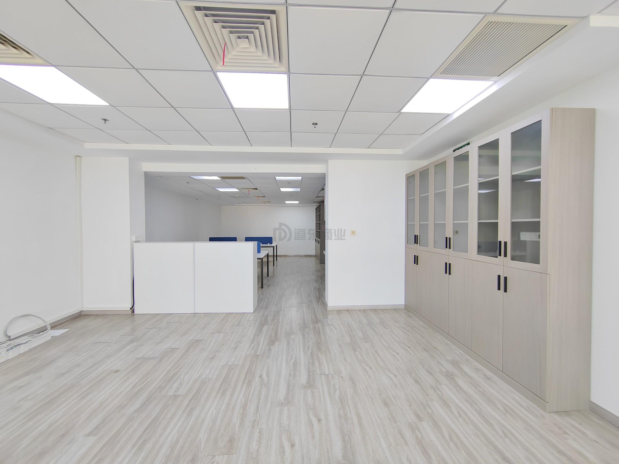 第一上海逸林大厦面积160平