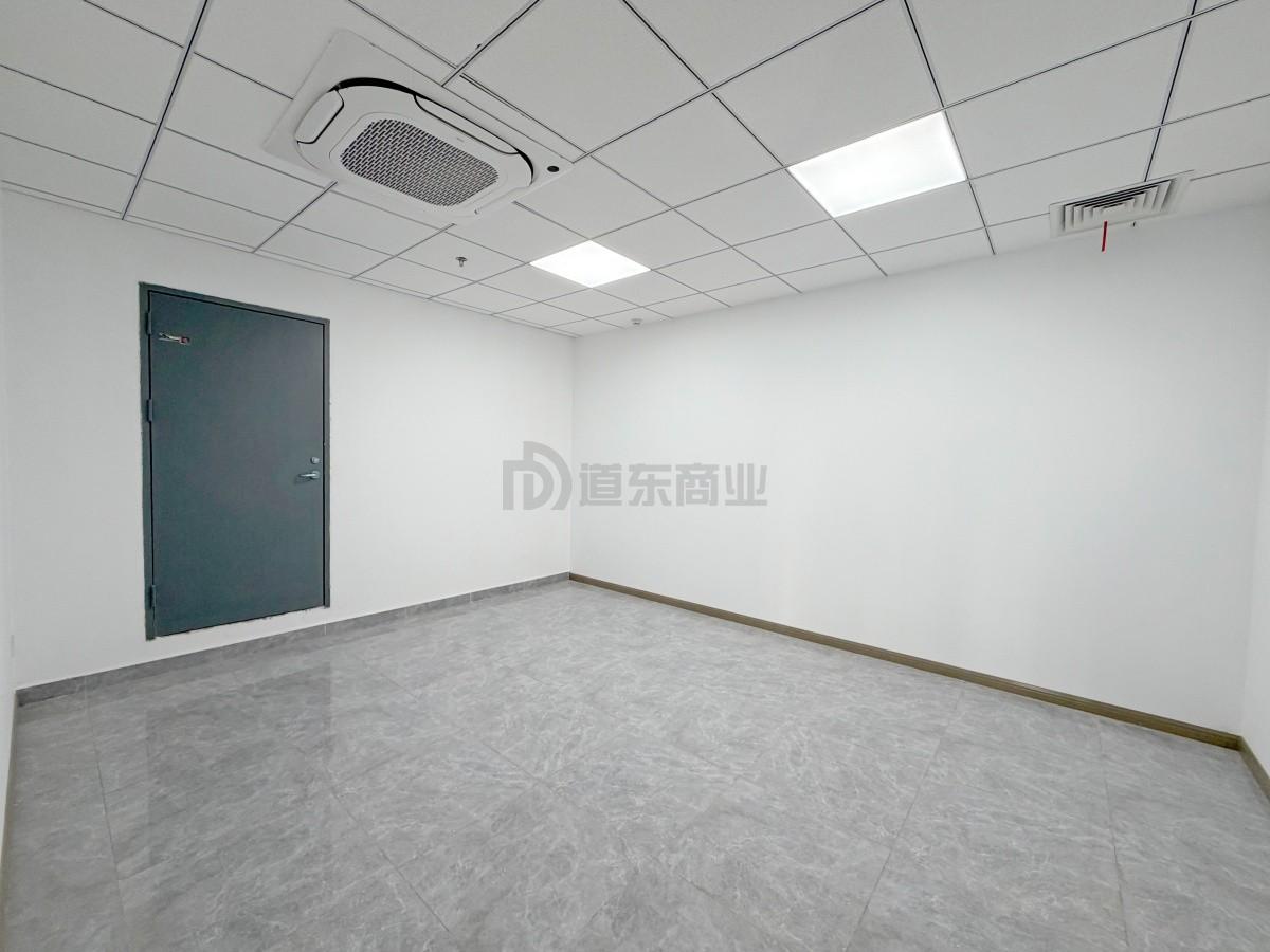 龙创大厦面积166平