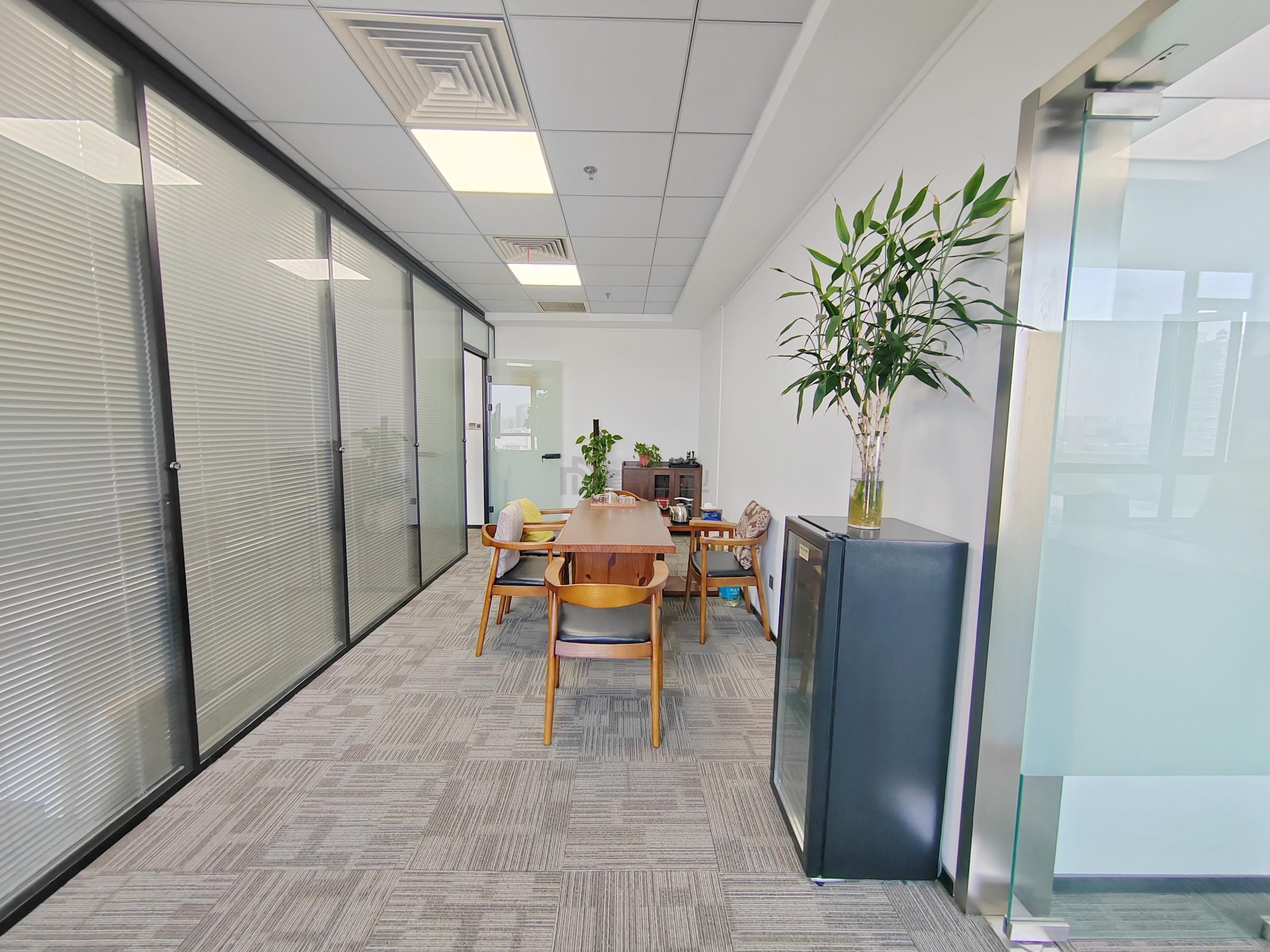 第一上海逸林大厦面积95平