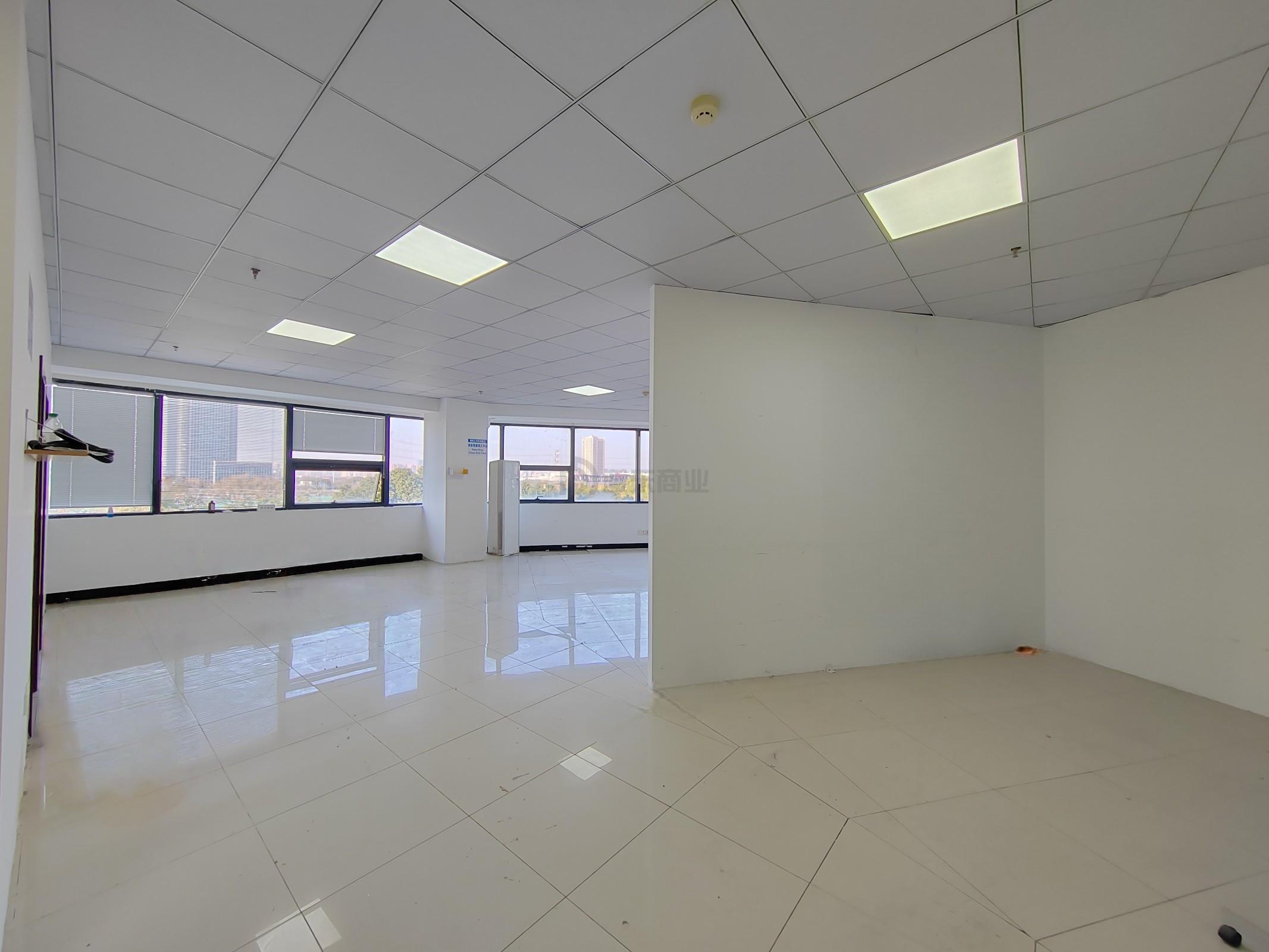 天安智慧城面积151平