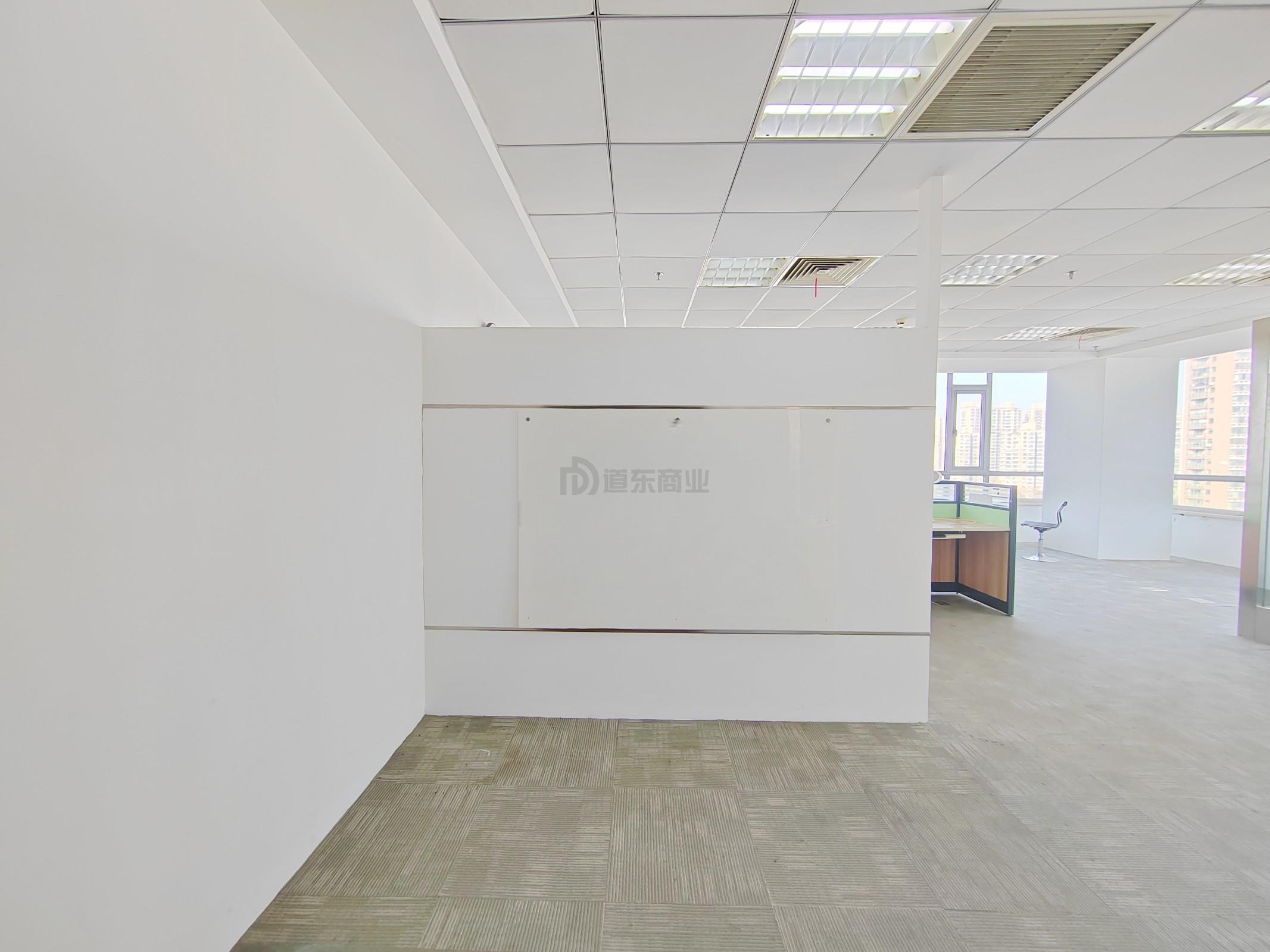 第一上海逸林大厦面积103平