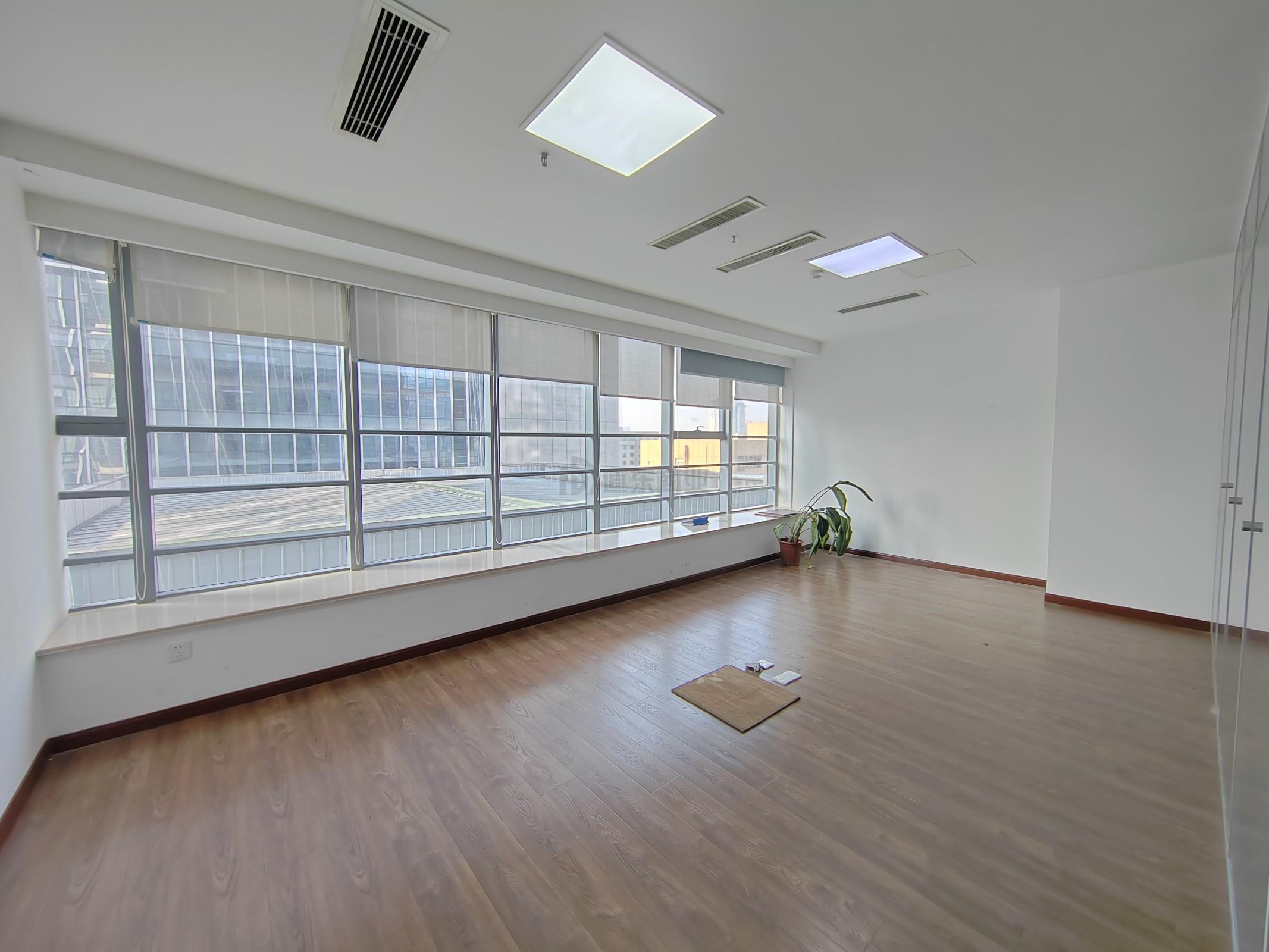 晶石国际中心面积209平