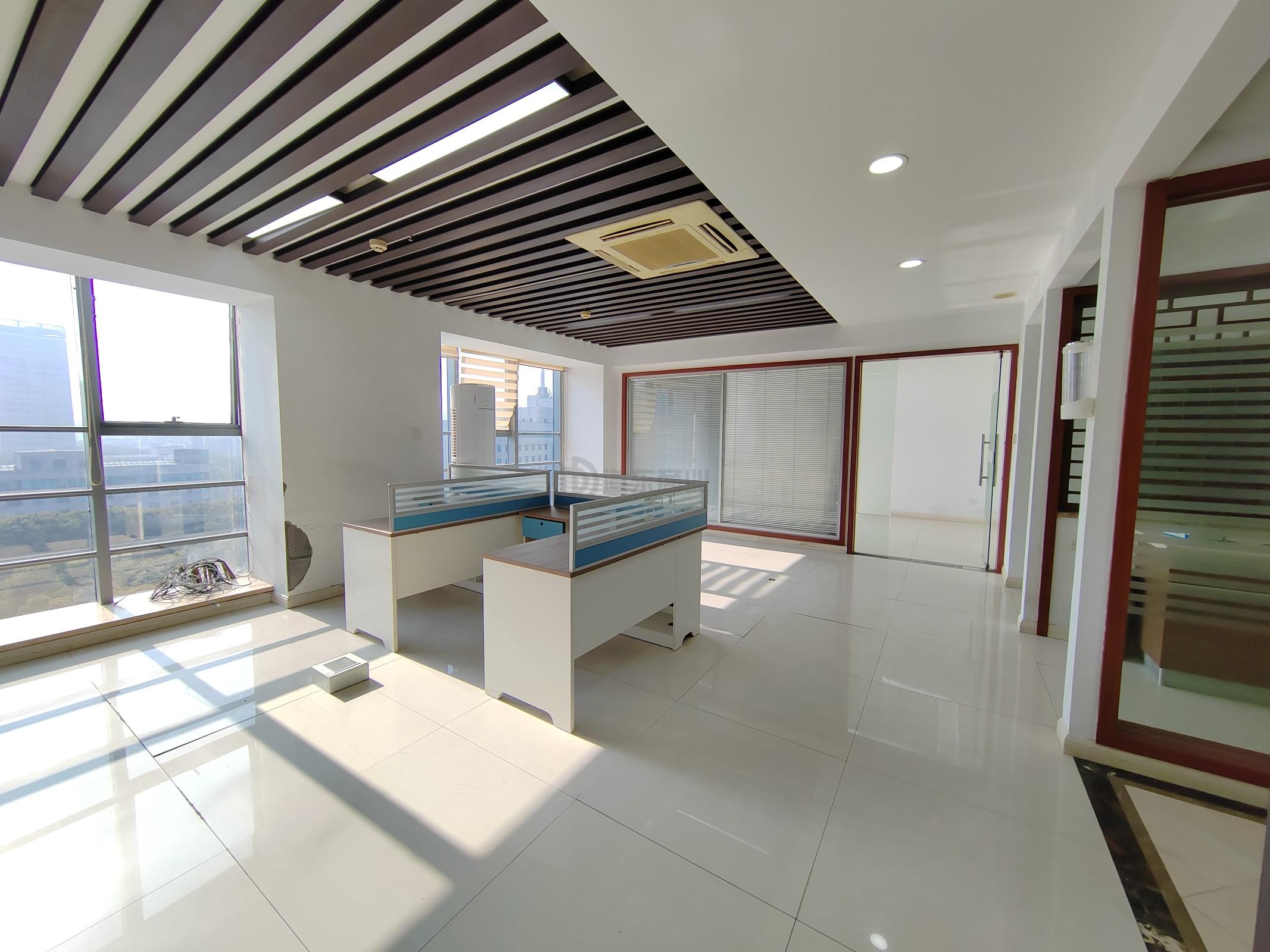 晶石国际中心面积250平