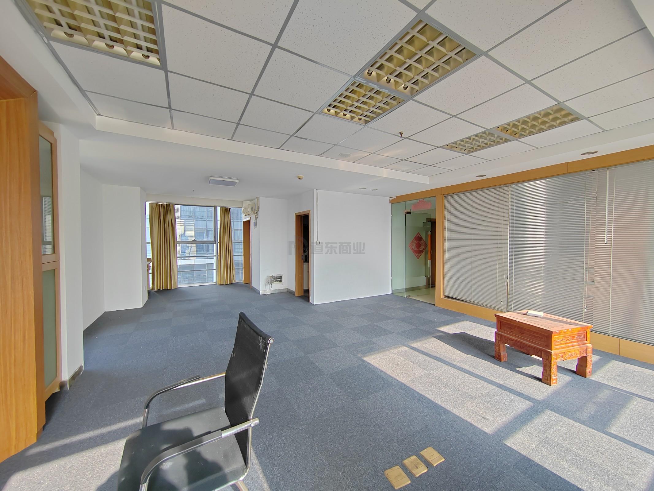 晶石国际中心面积250平