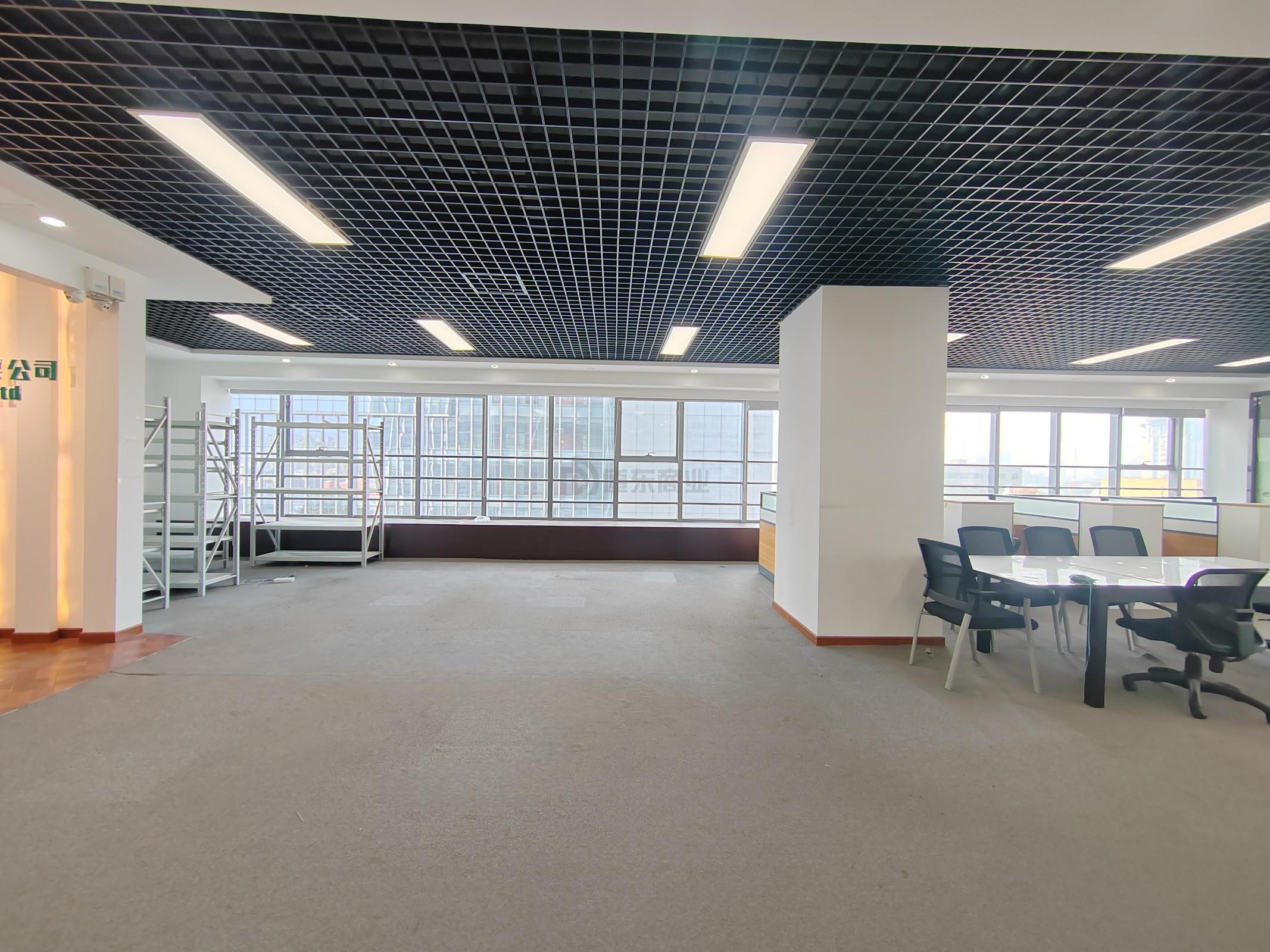 晶石国际中心面积266平