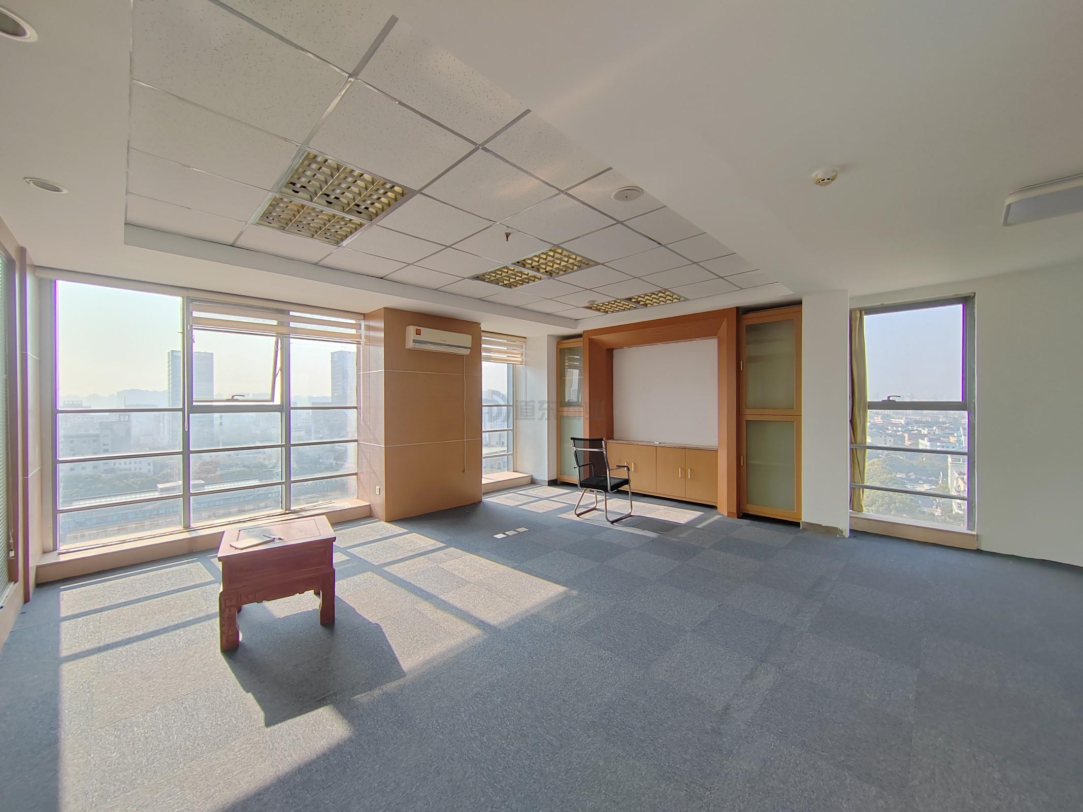 晶石国际中心面积250平