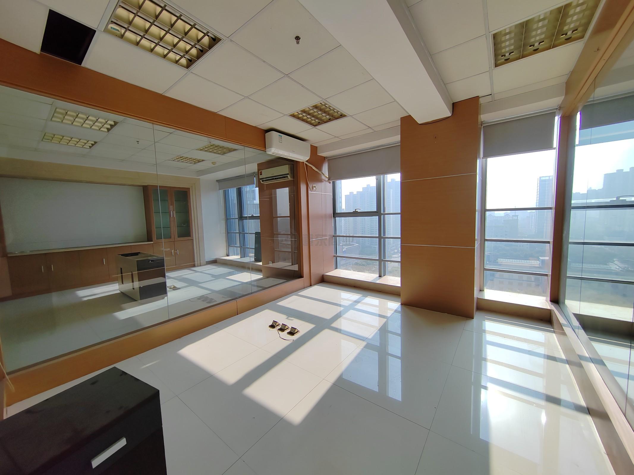 晶石国际中心面积250平