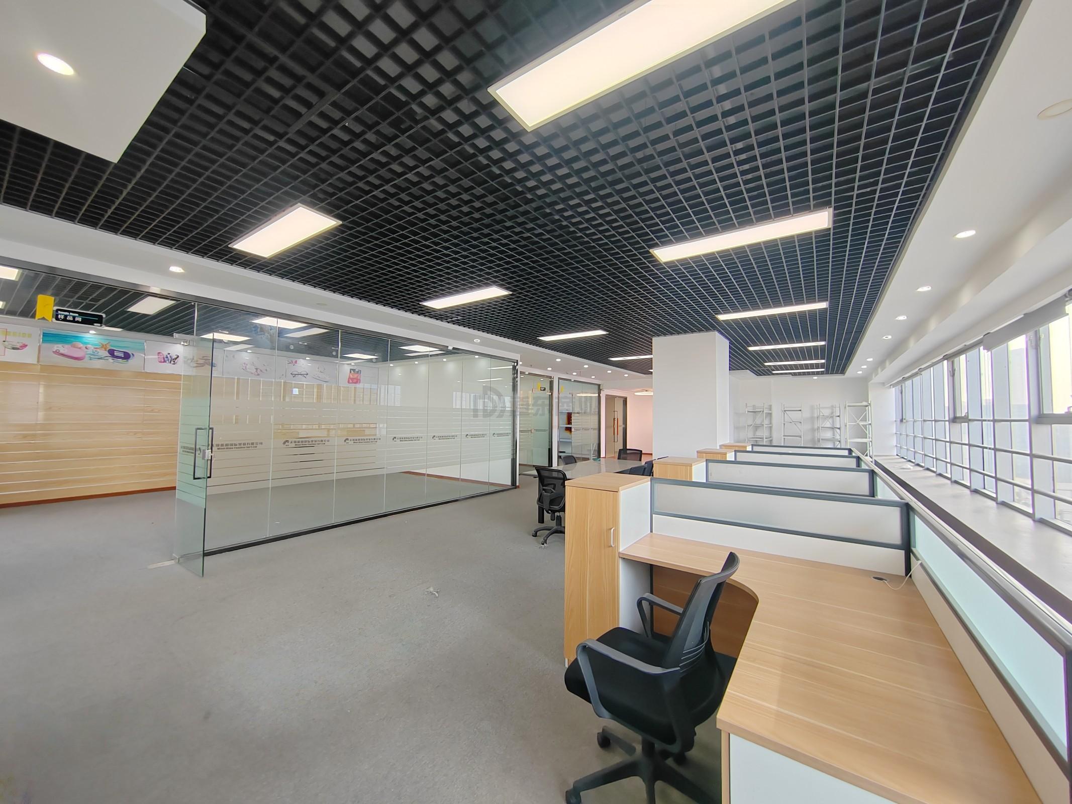 晶石国际中心面积266平