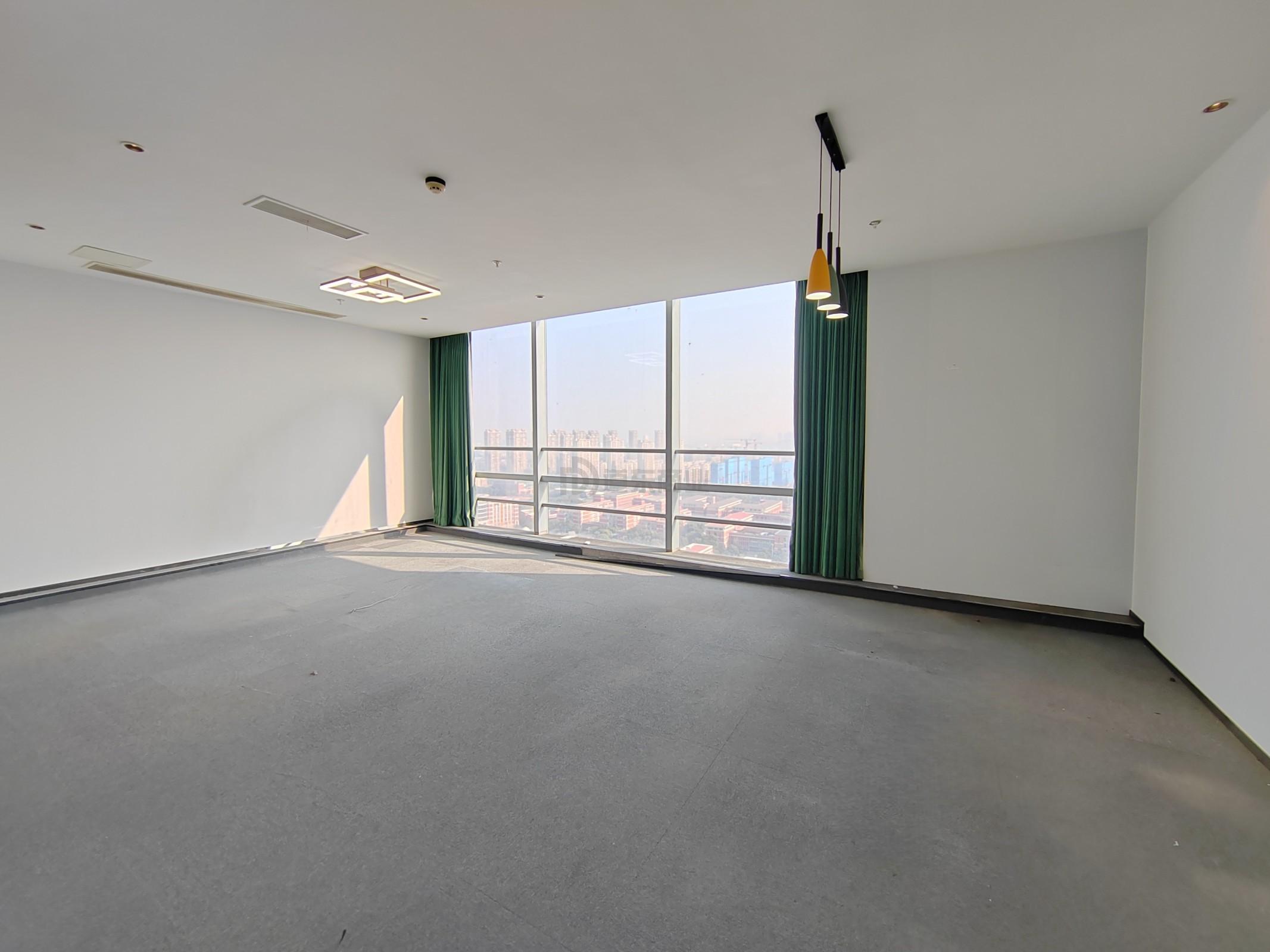 晶石国际中心面积600平