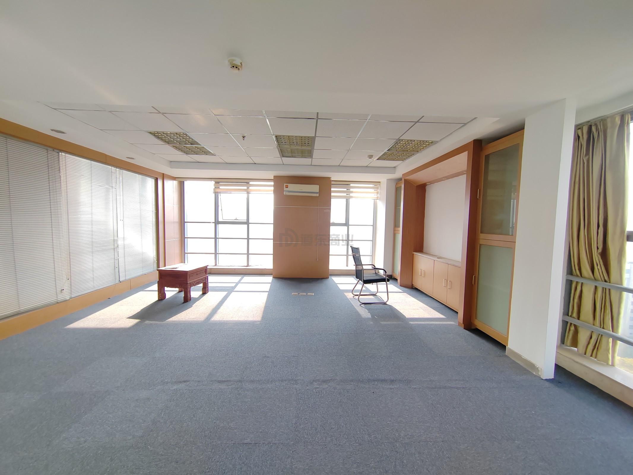 晶石国际中心面积250平