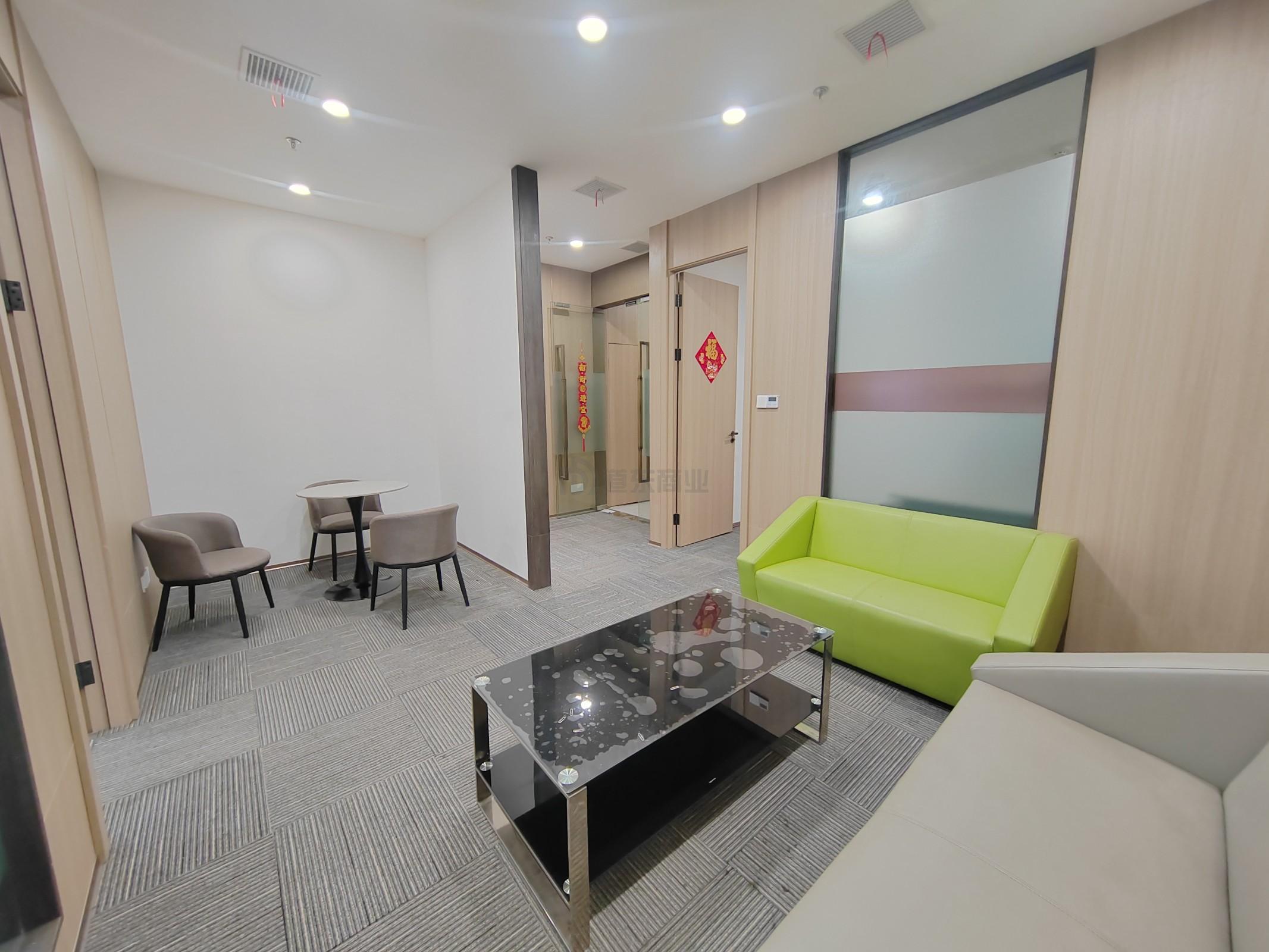 财富大厦面积87平