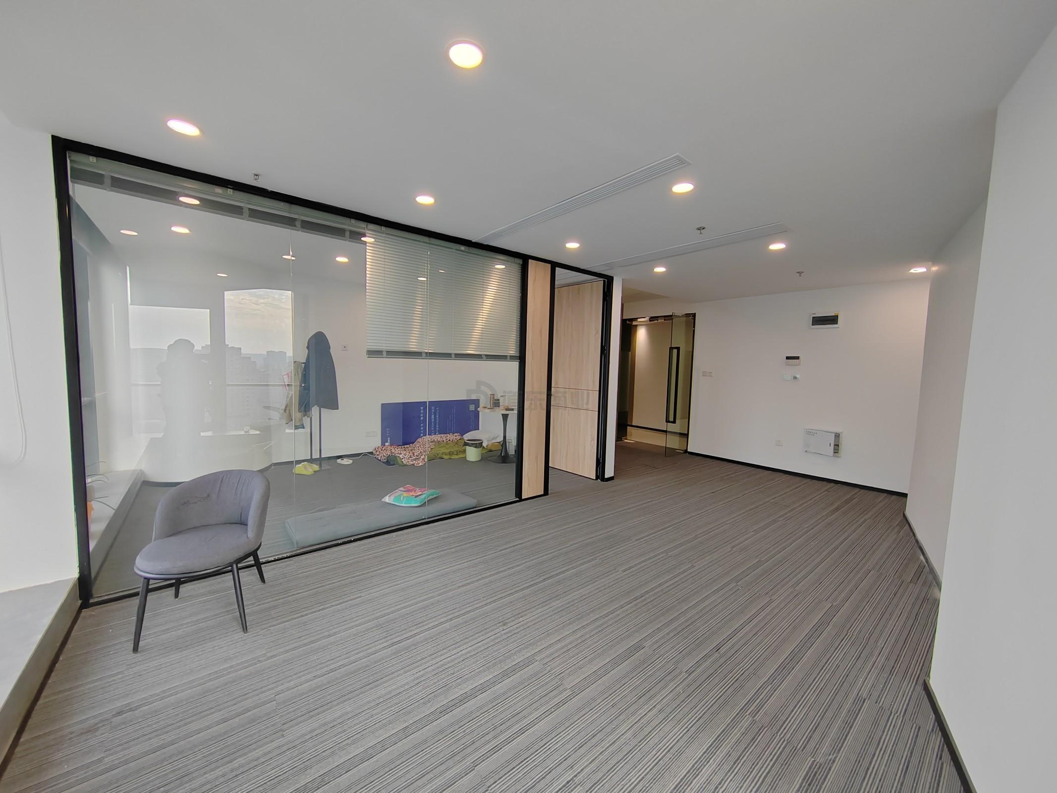 东岭锡上面积86平