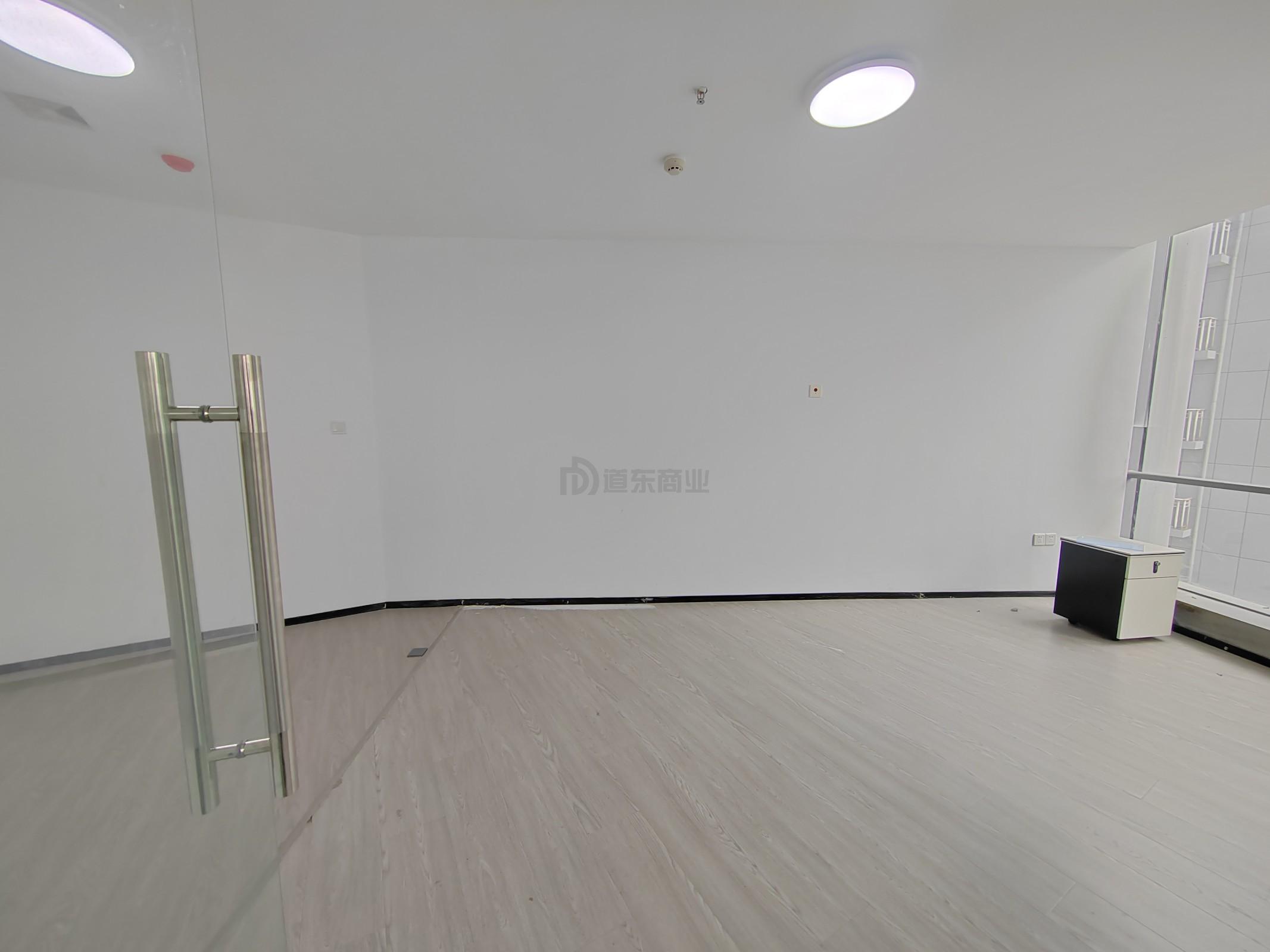 东岭锡上面积137平