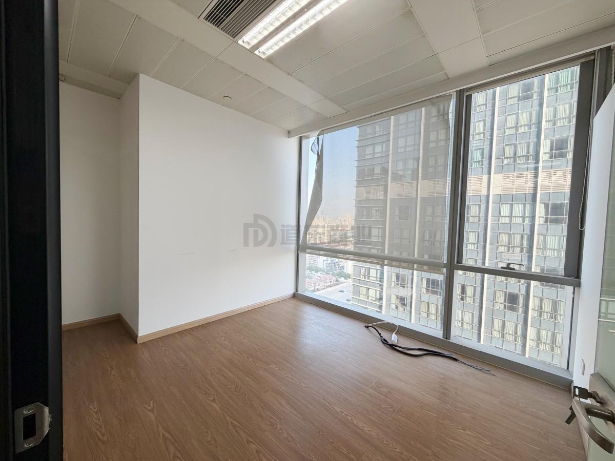 上海中心城开国际面积121平