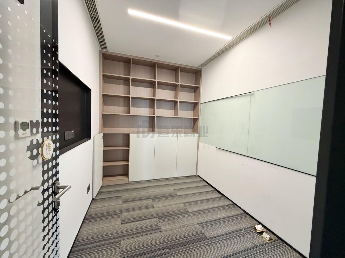 上海中心城开国际面积874平