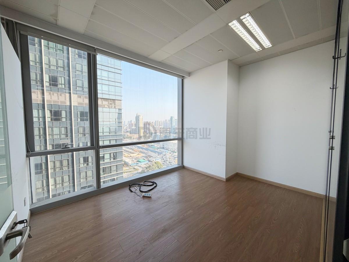 上海中心城开国际面积121平