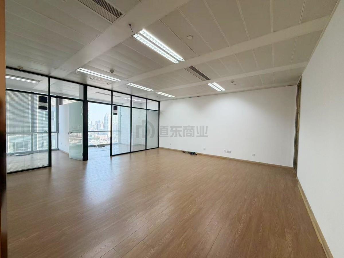 上海中心城开国际面积121平