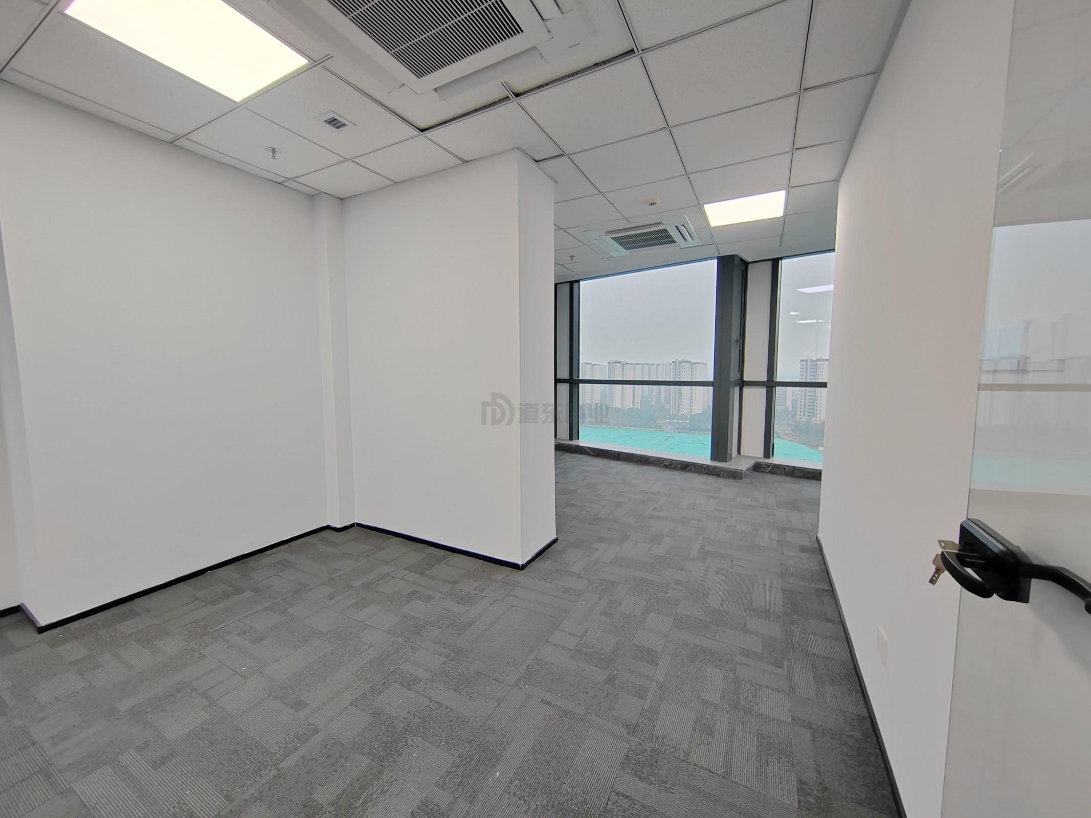 创恒大厦面积180平