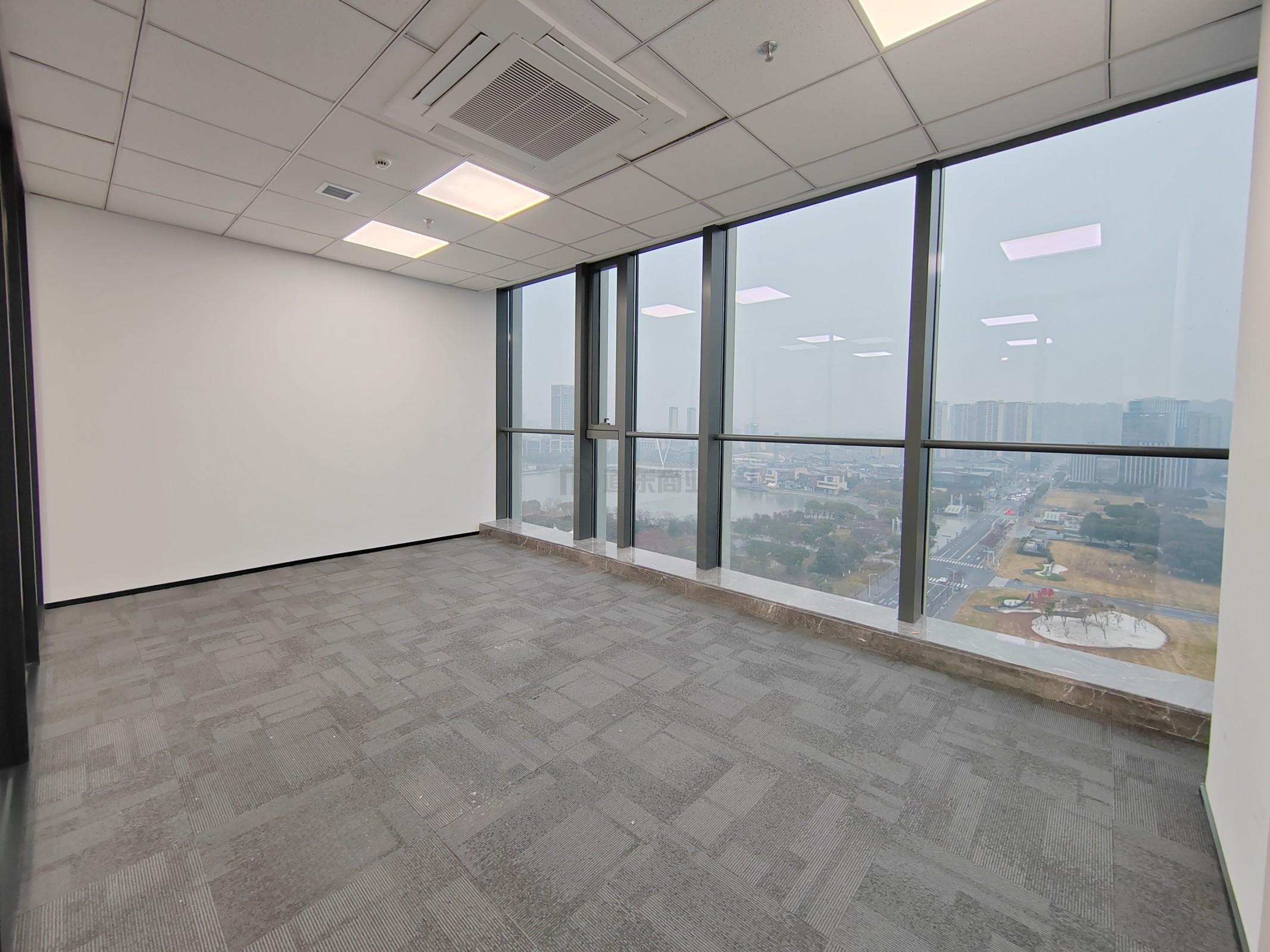 创恒大厦面积95平