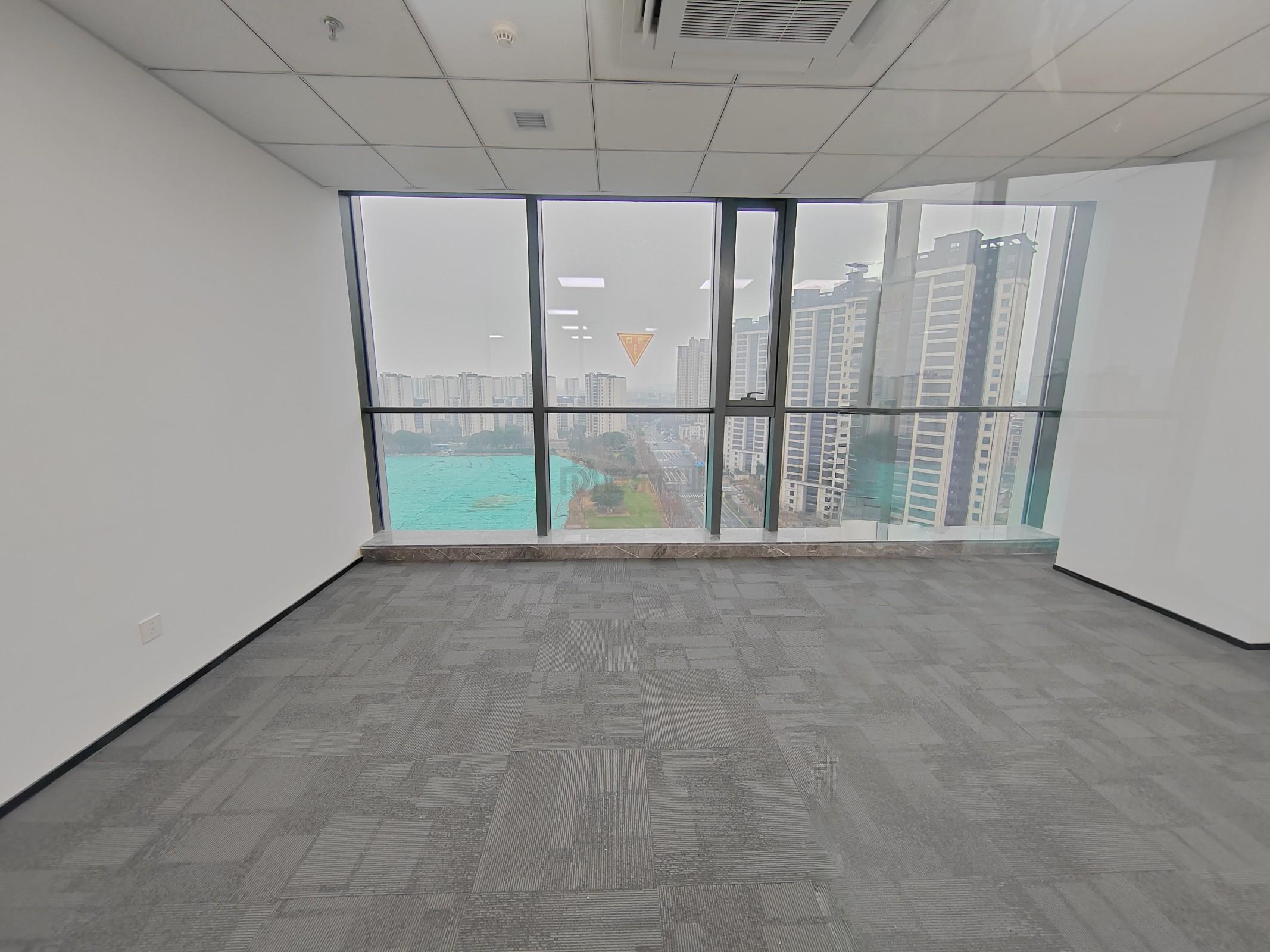 创恒大厦面积130平