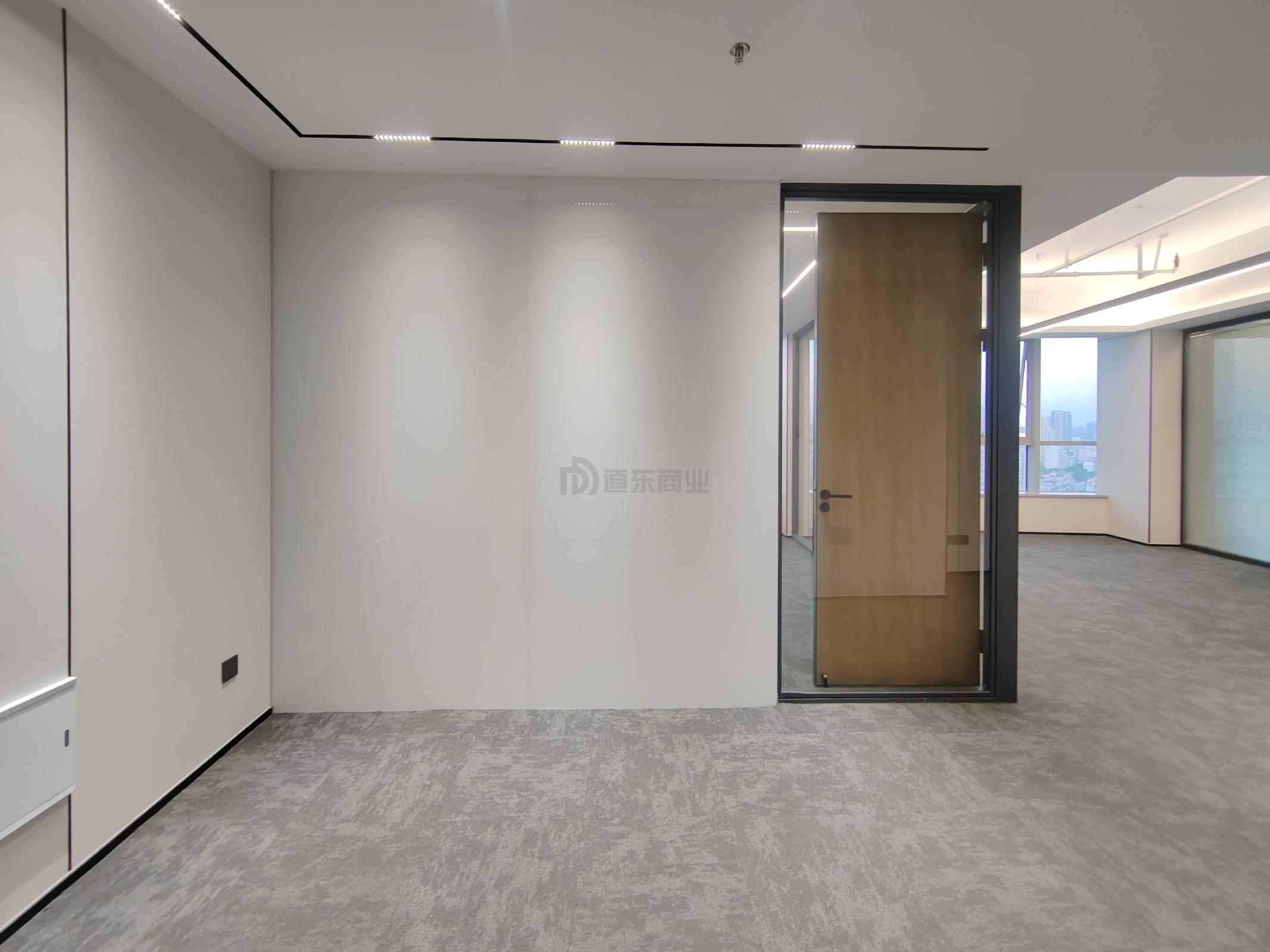 潜心数科大厦面积154平