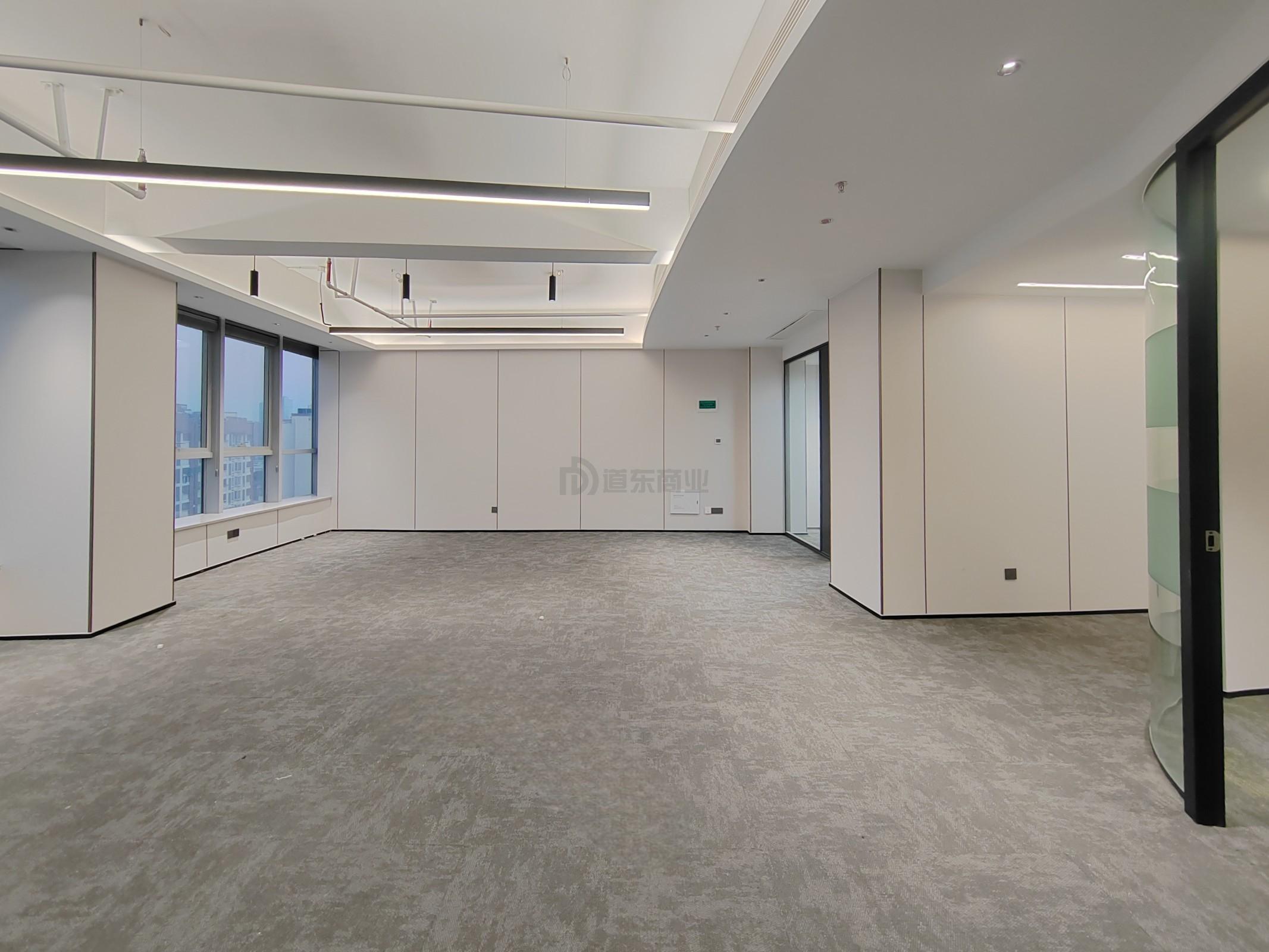 潜心数科大厦面积392平