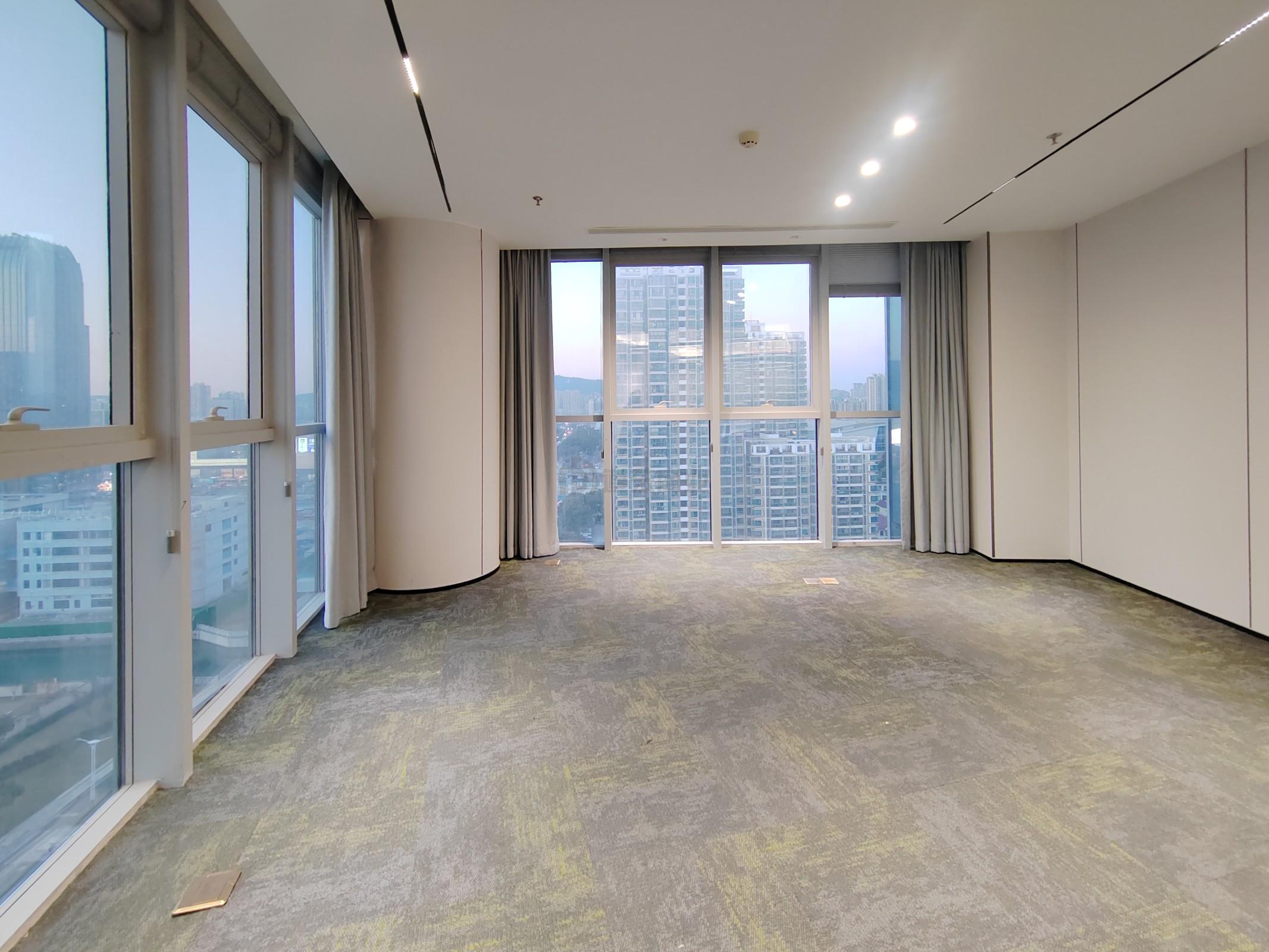 潜心数科大厦面积392平