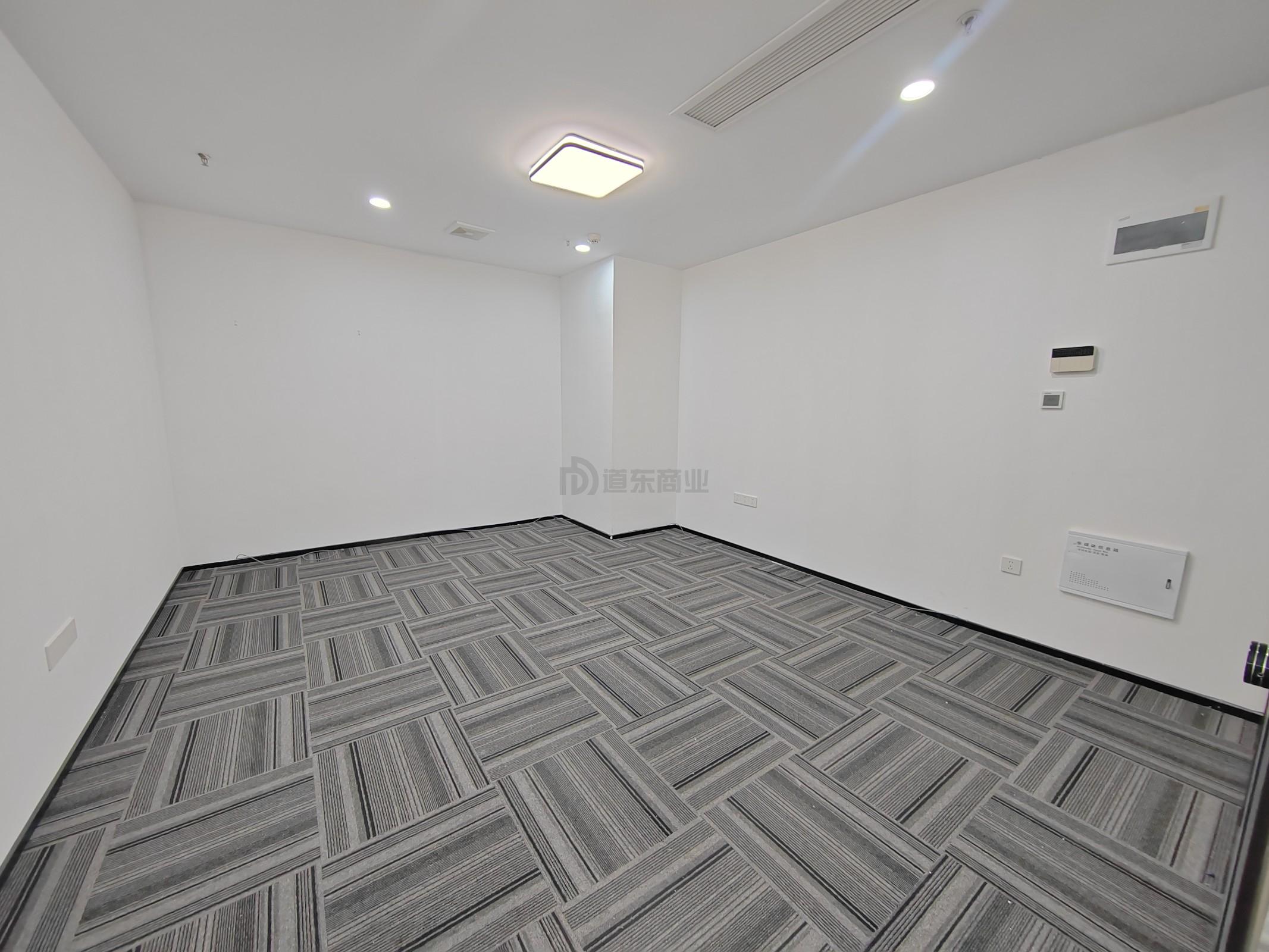 东岭锡上面积148平