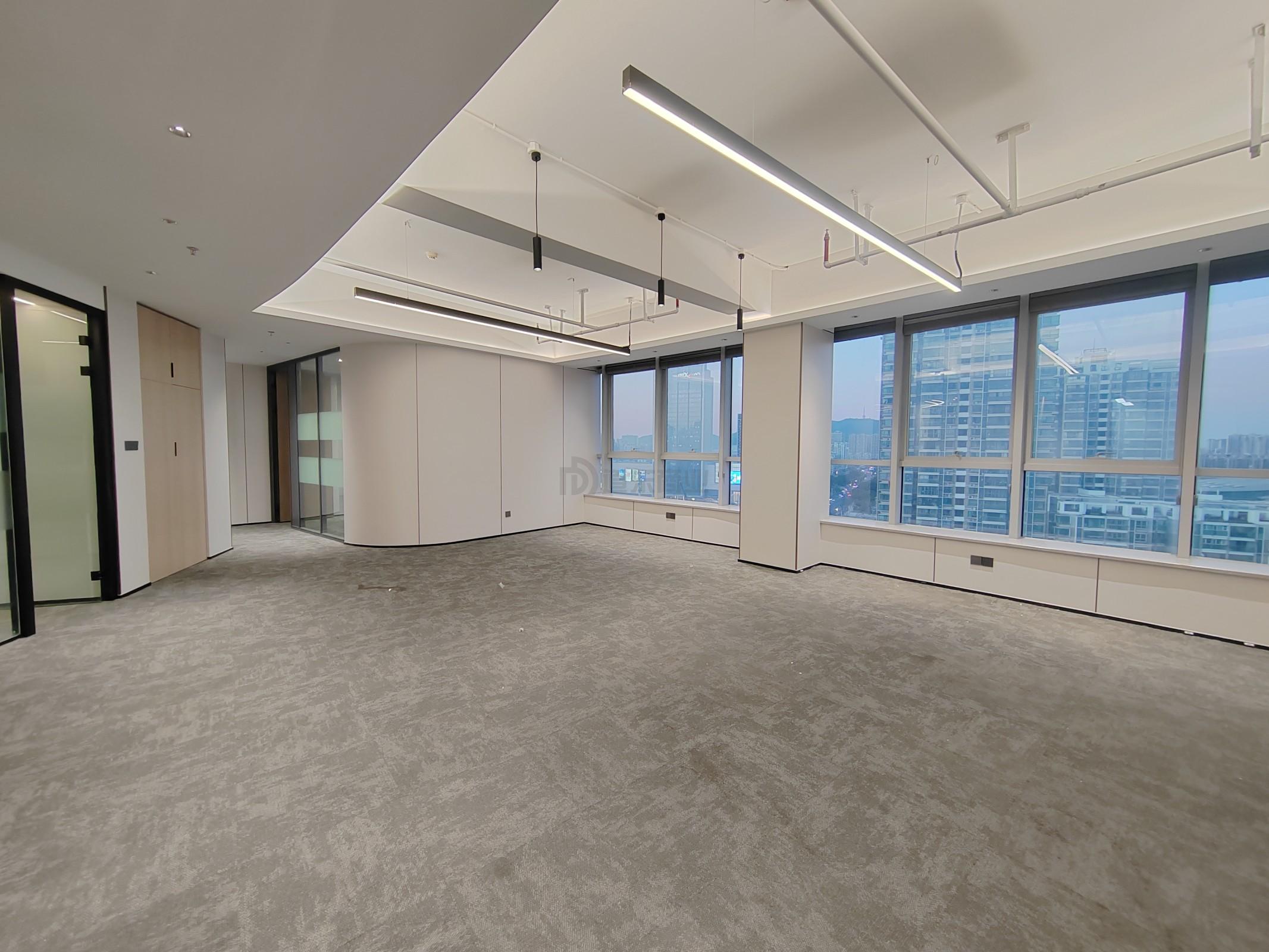 潜心数科大厦面积392平