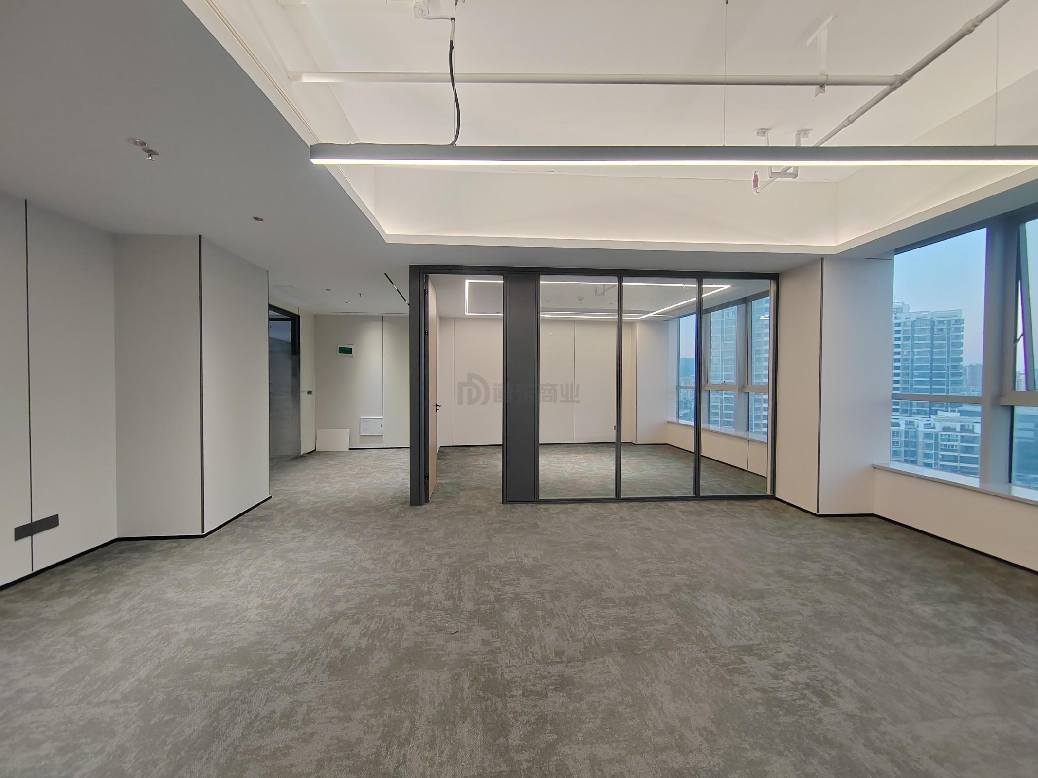 潜心数科大厦面积154平