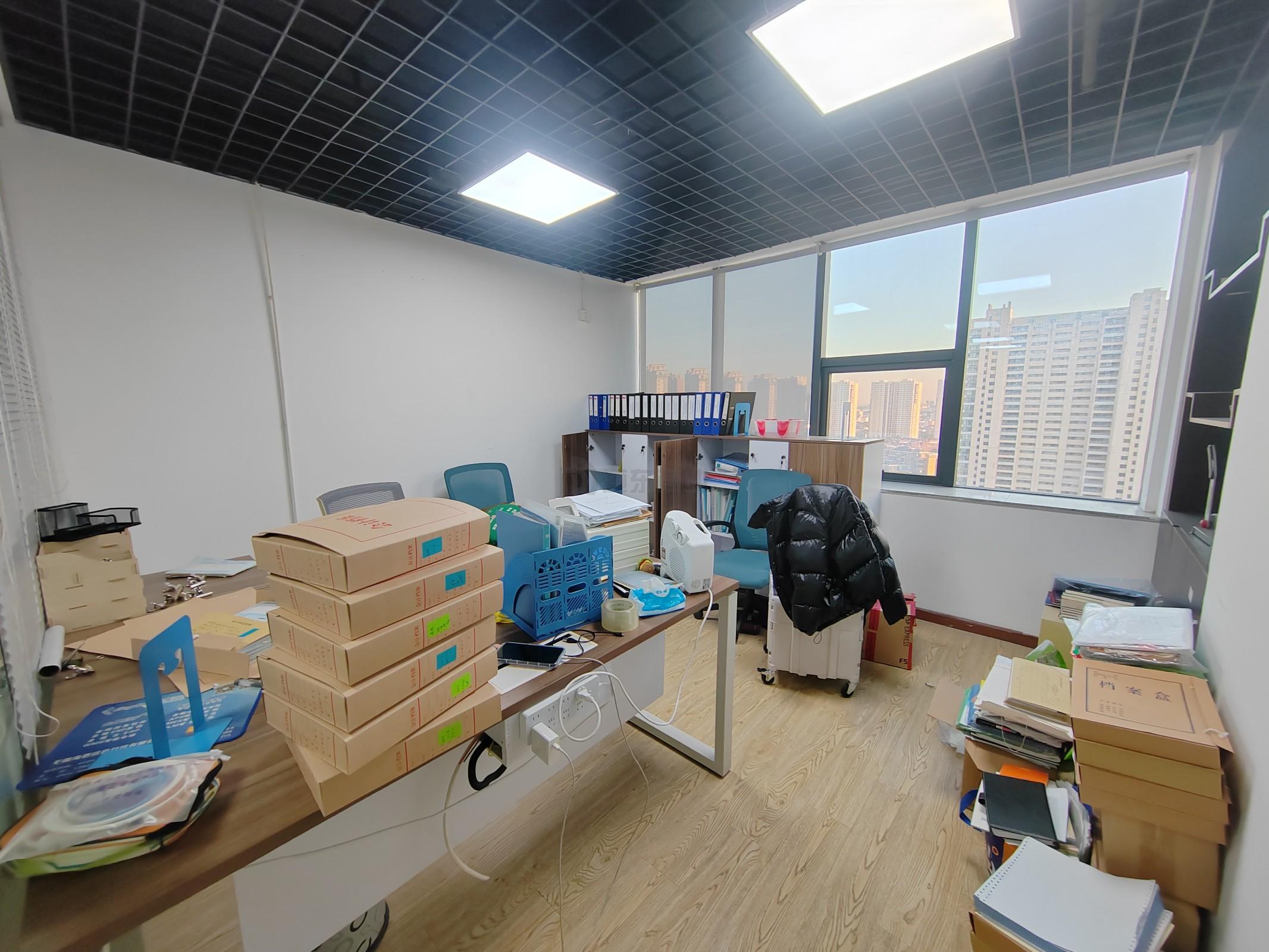 麦库大厦面积70平