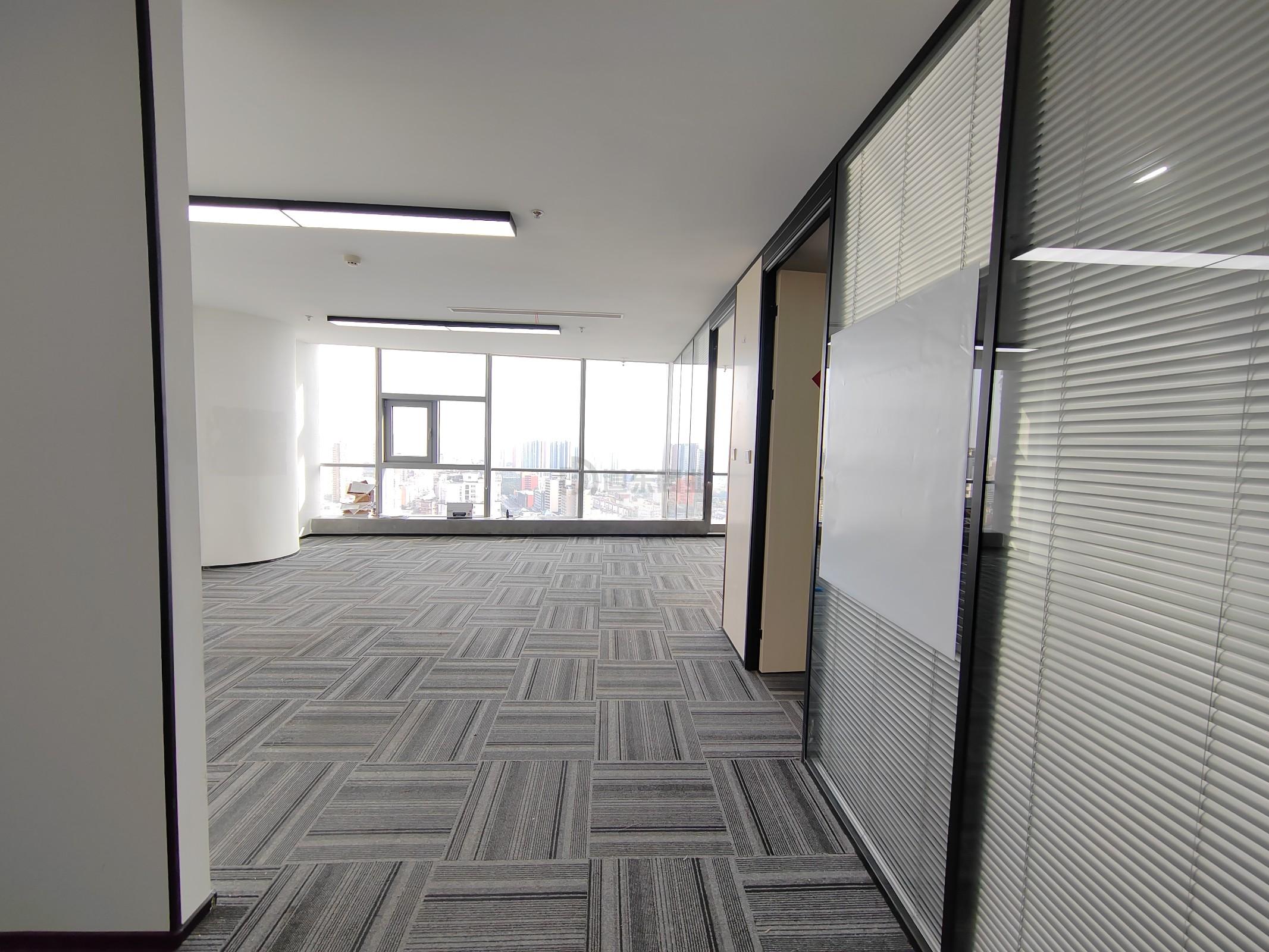 东岭锡上面积148平