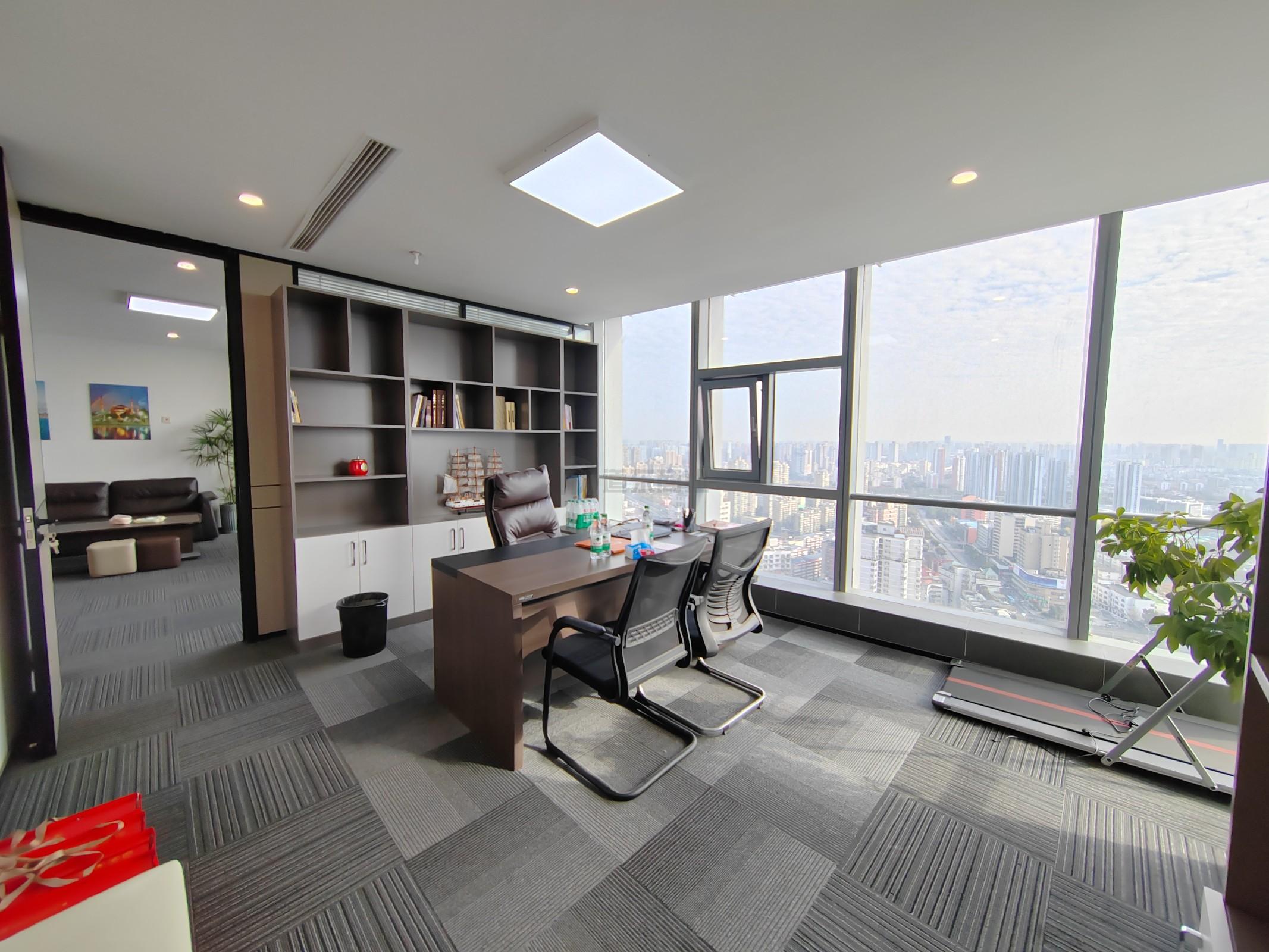 东岭锡上面积147平