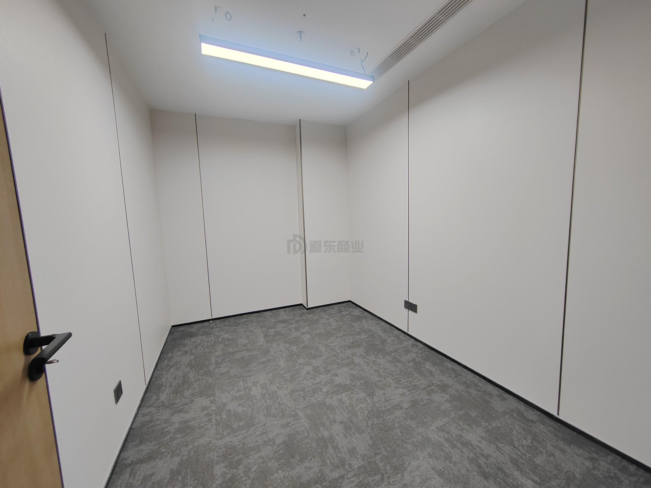 潜心数科大厦面积154平