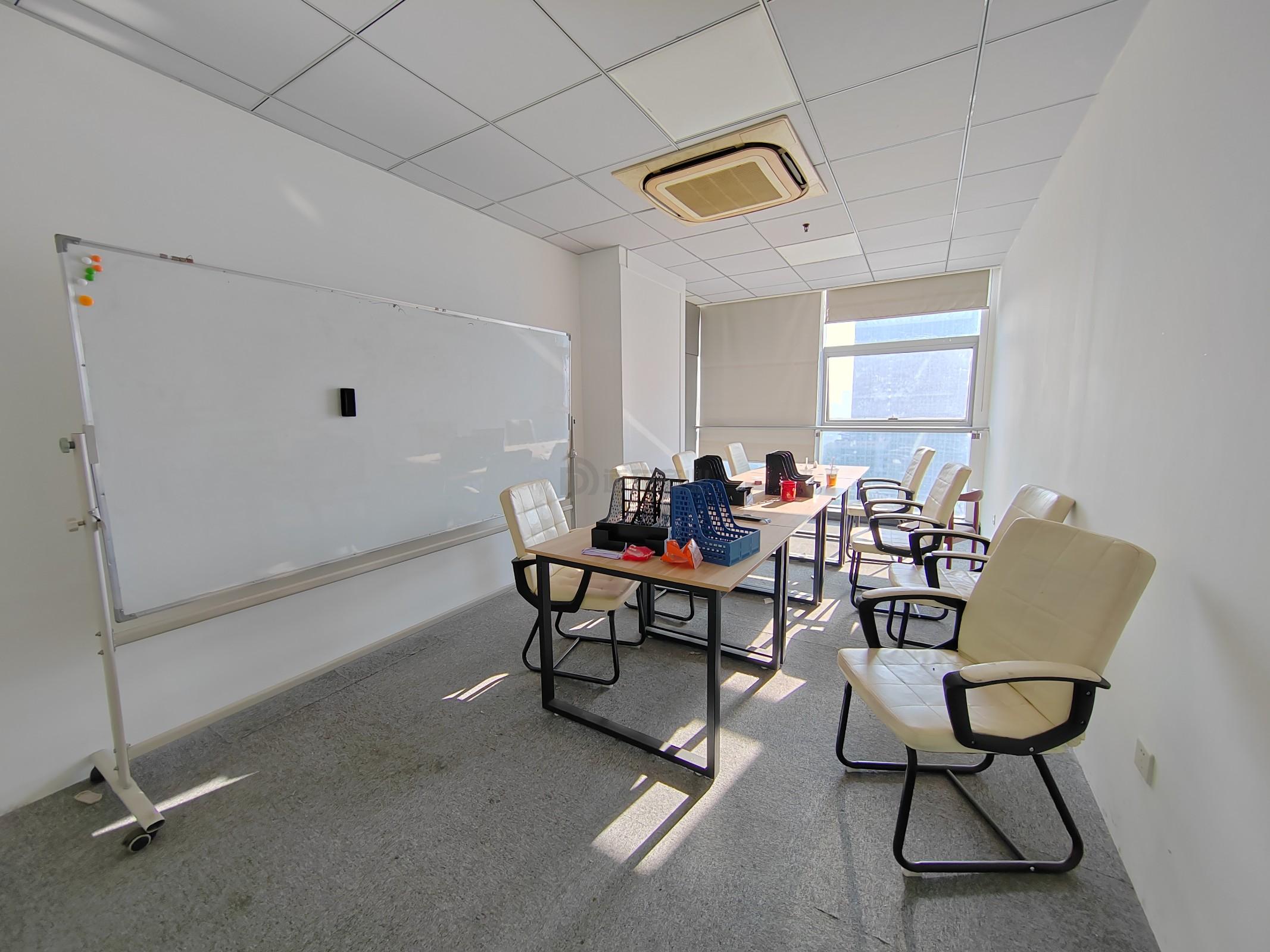 华仁凤凰城面积315平