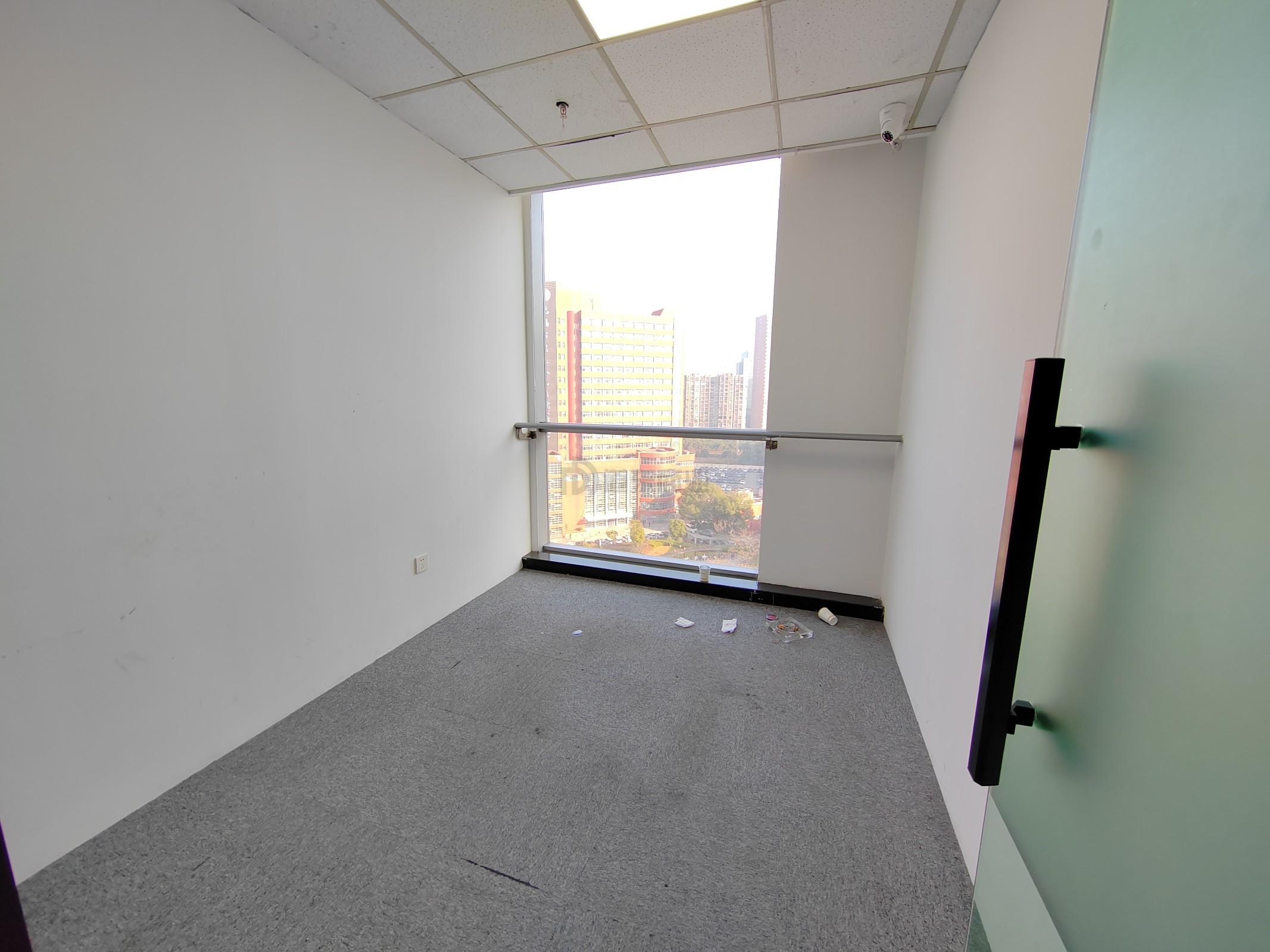 华仁凤凰城面积315平