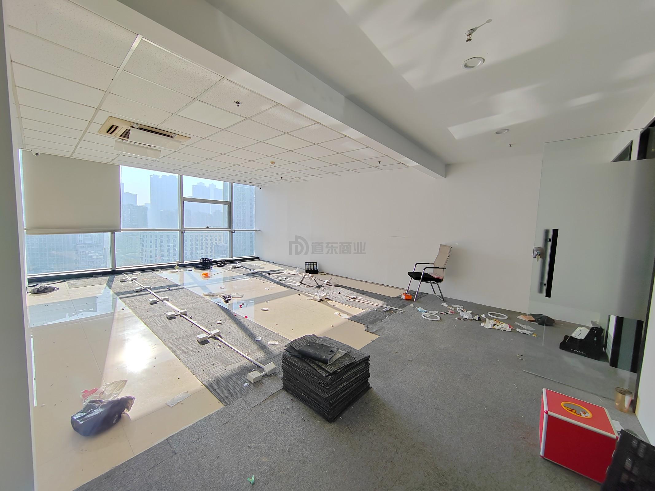 华仁凤凰城面积315平