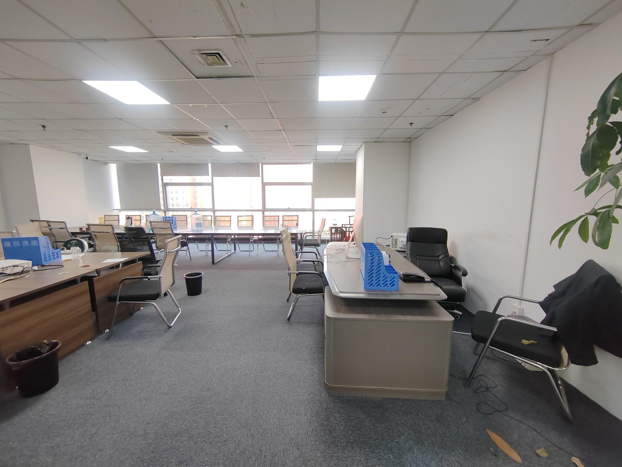 华仁凤凰城面积103平