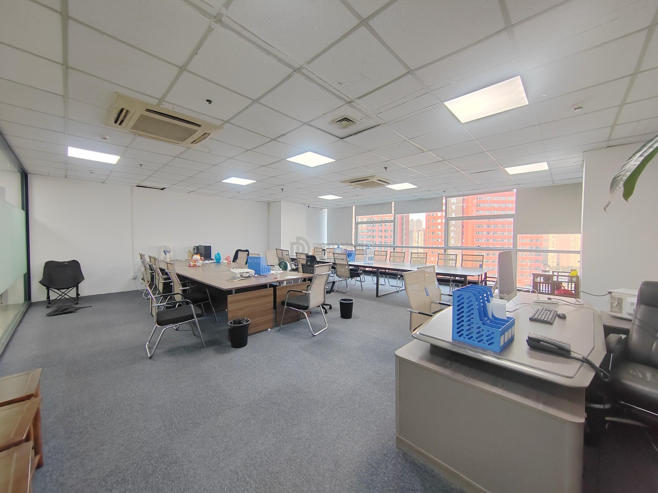 华仁凤凰城面积103平