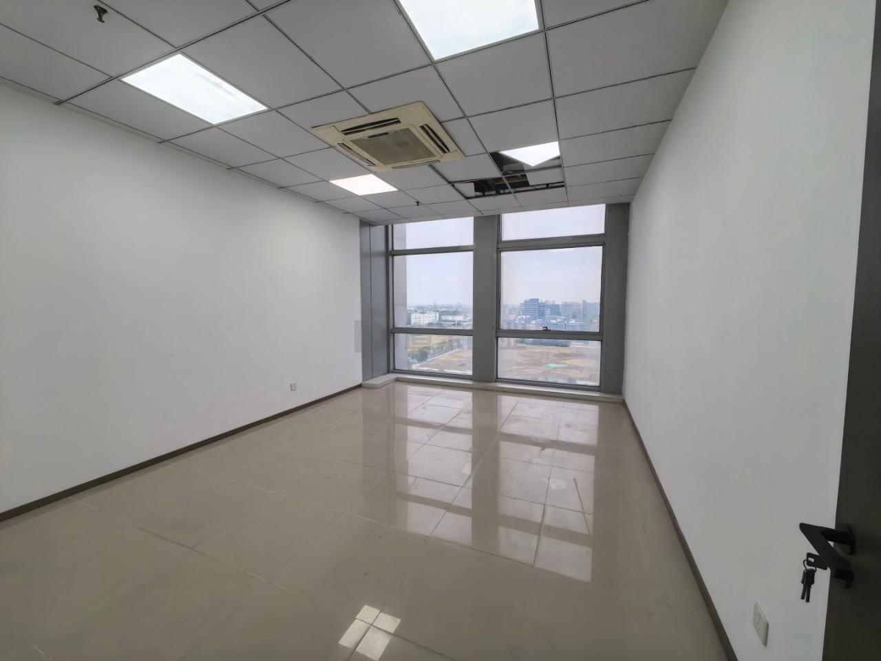 华发传感大厦面积252平