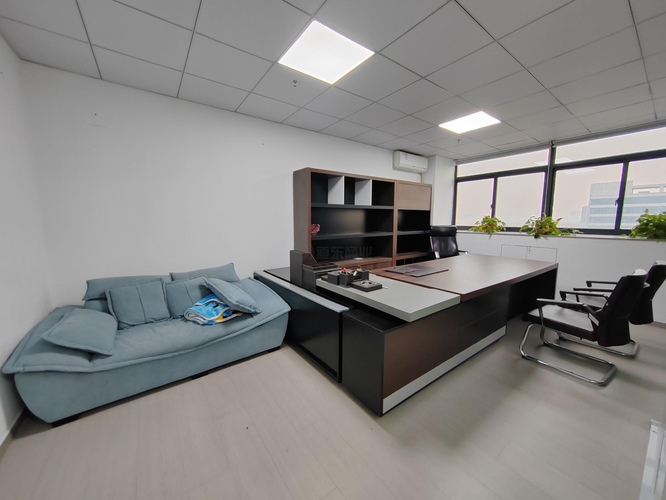 新联大厦面积160平