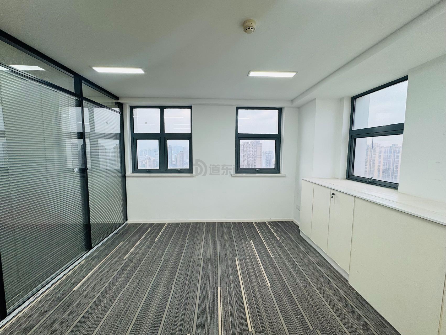 名品城面积68平