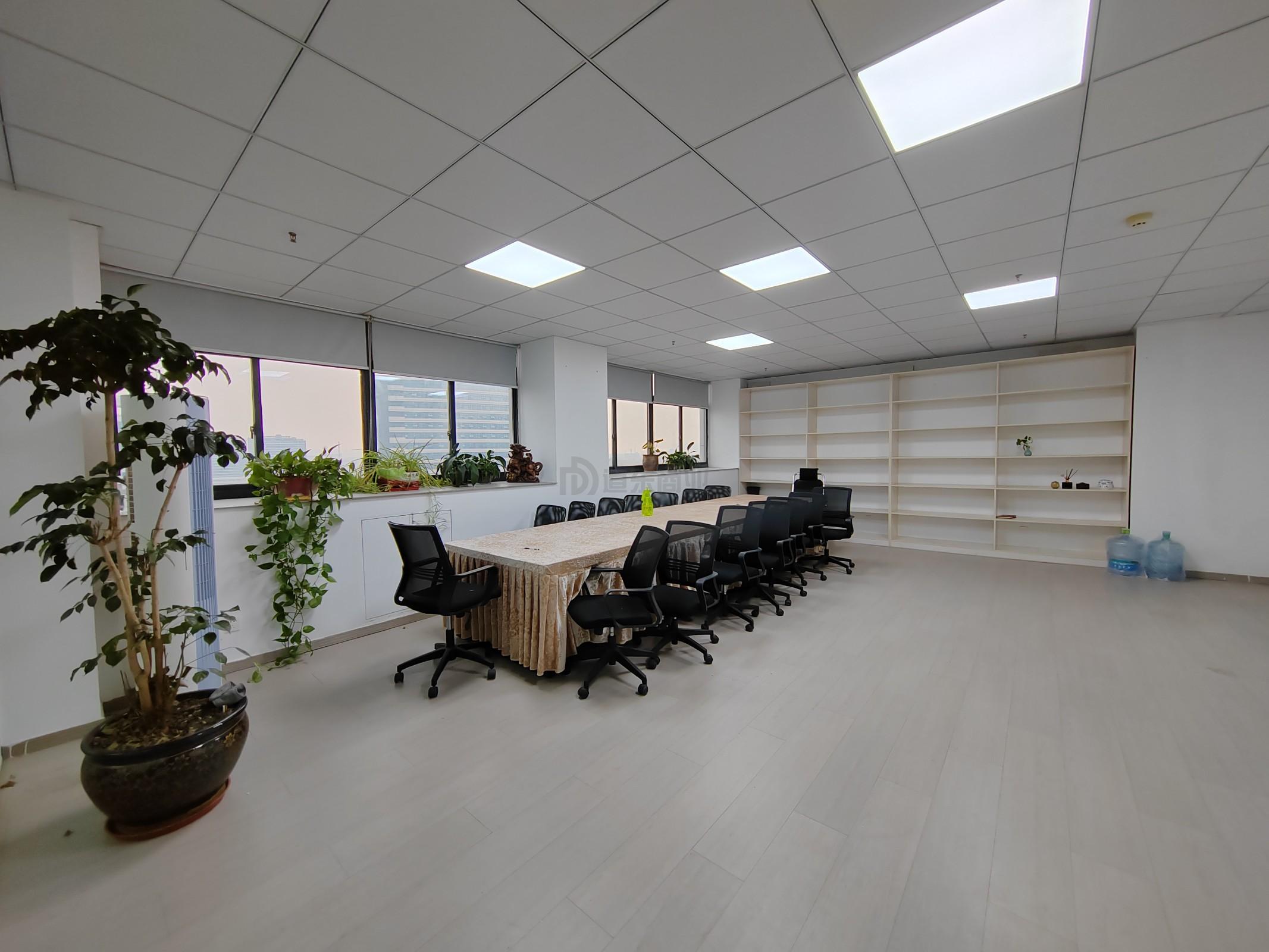 新联大厦面积160平