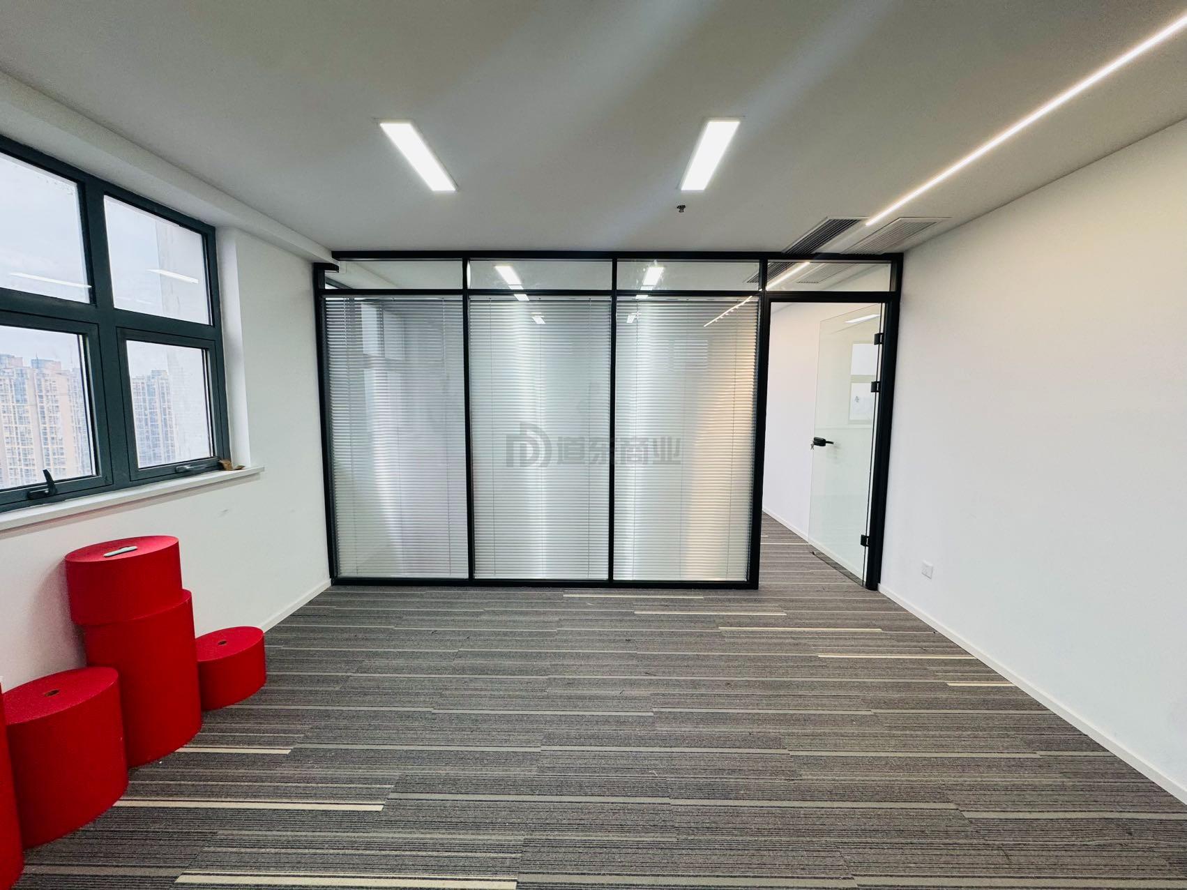 名品城面积68平