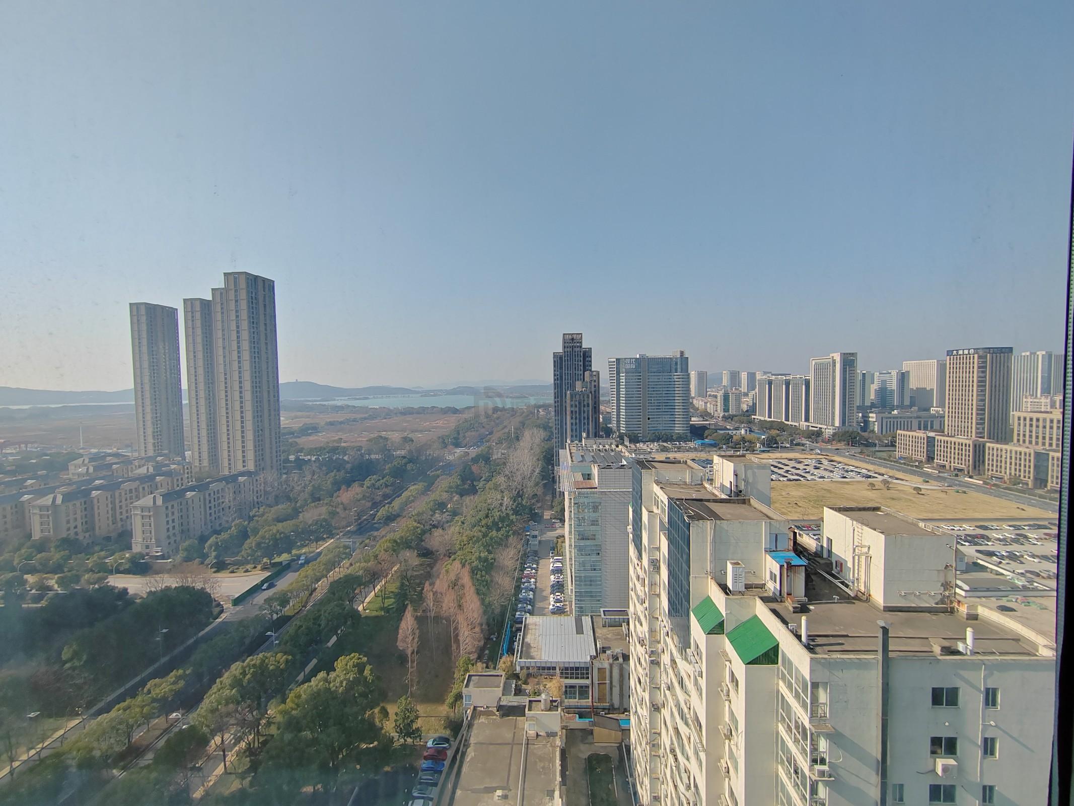 太湖明珠发展大厦面积185平