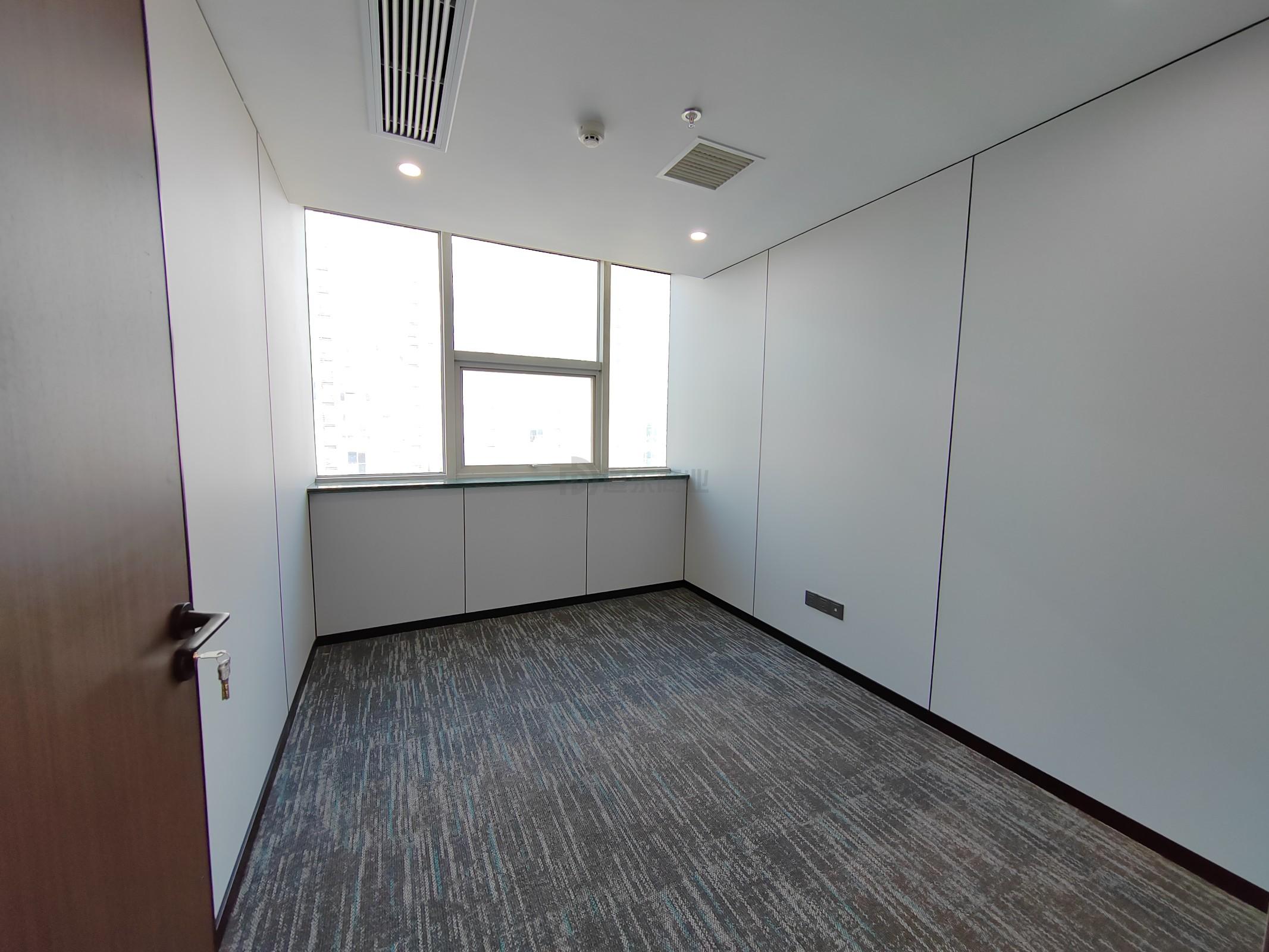 太湖明珠发展大厦面积198平