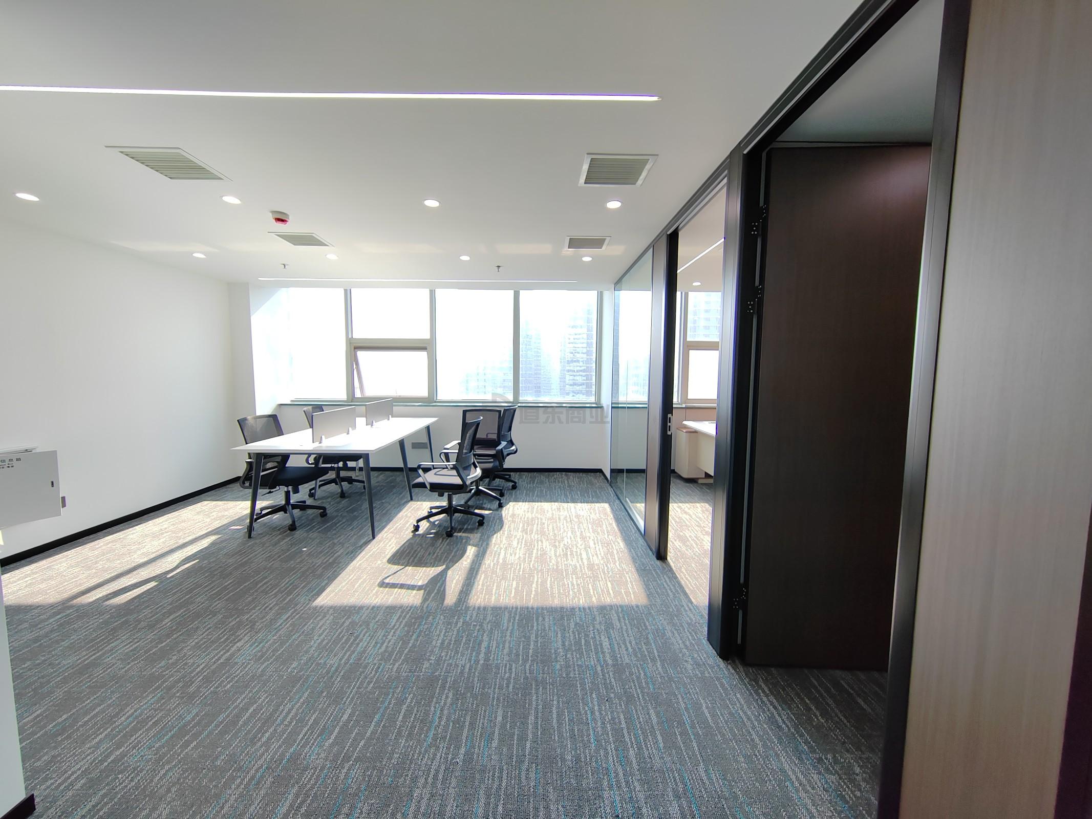 太湖明珠发展大厦面积108平