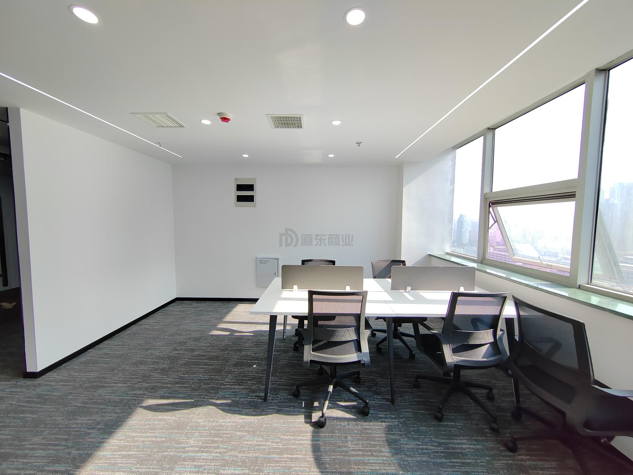 太湖明珠发展大厦面积108平