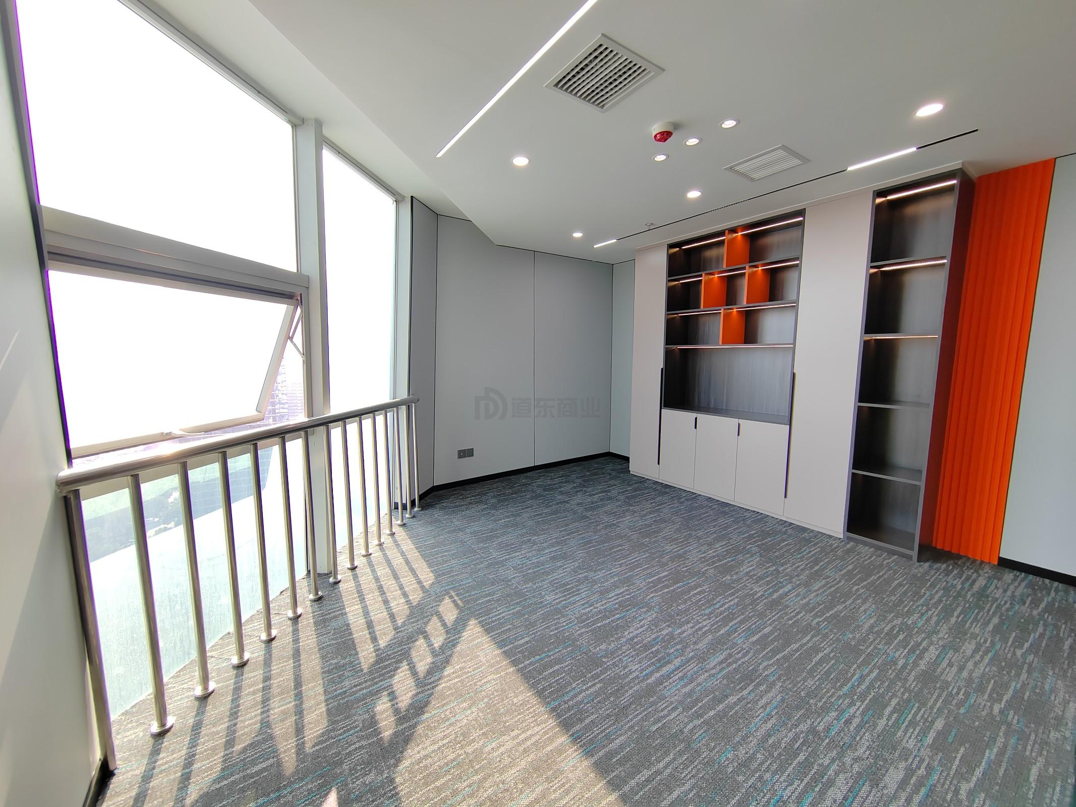 太湖明珠发展大厦面积138平